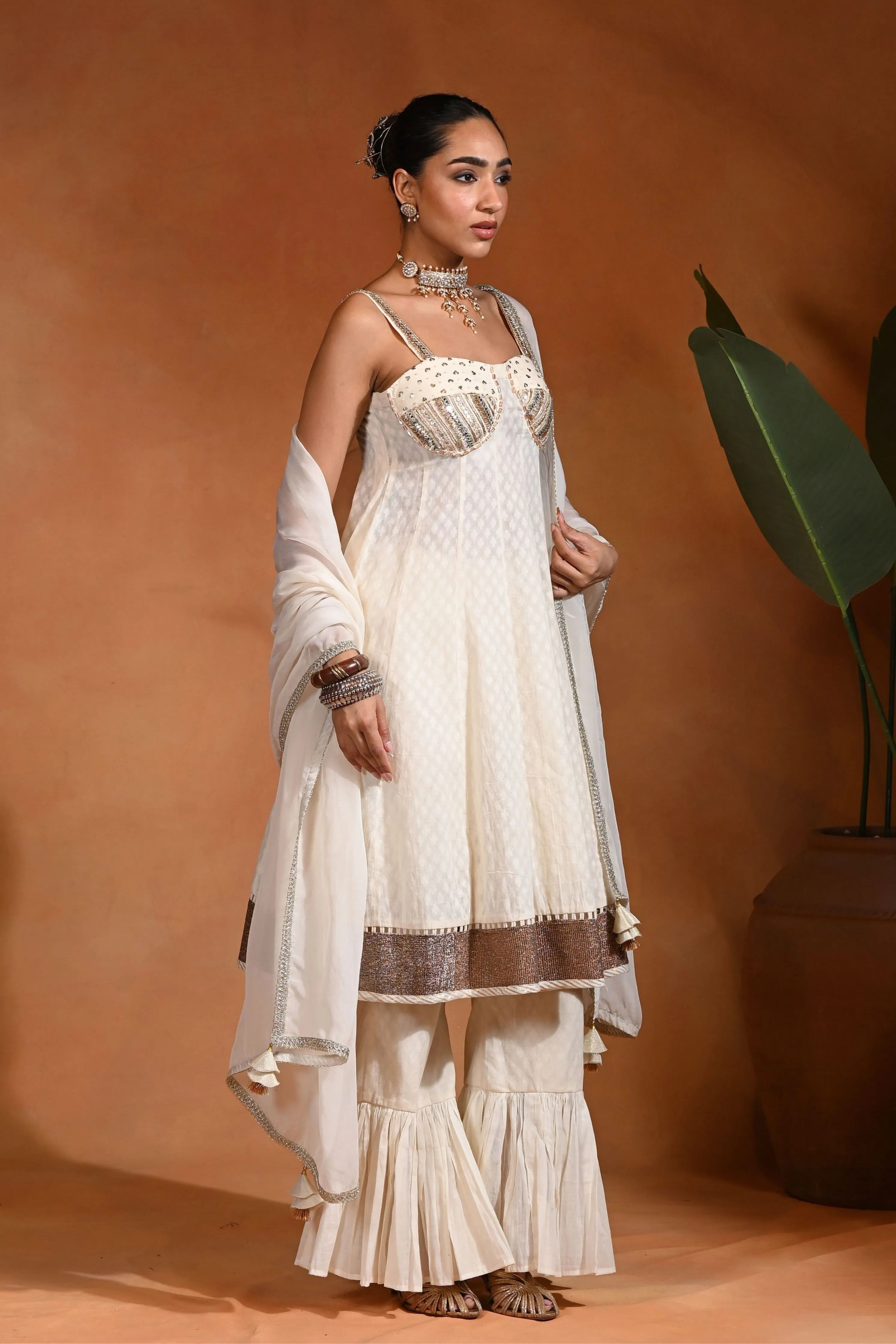 Iraa Ivory Sharara Set