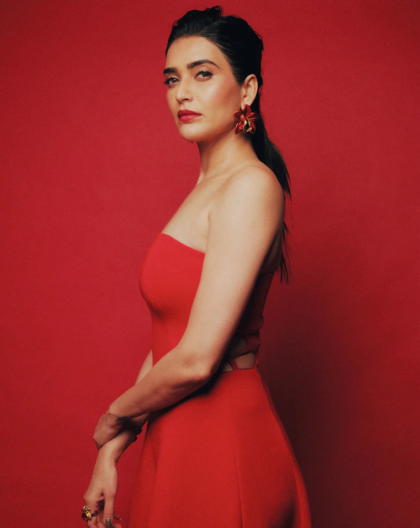 Karishma Tanna in Zinnia