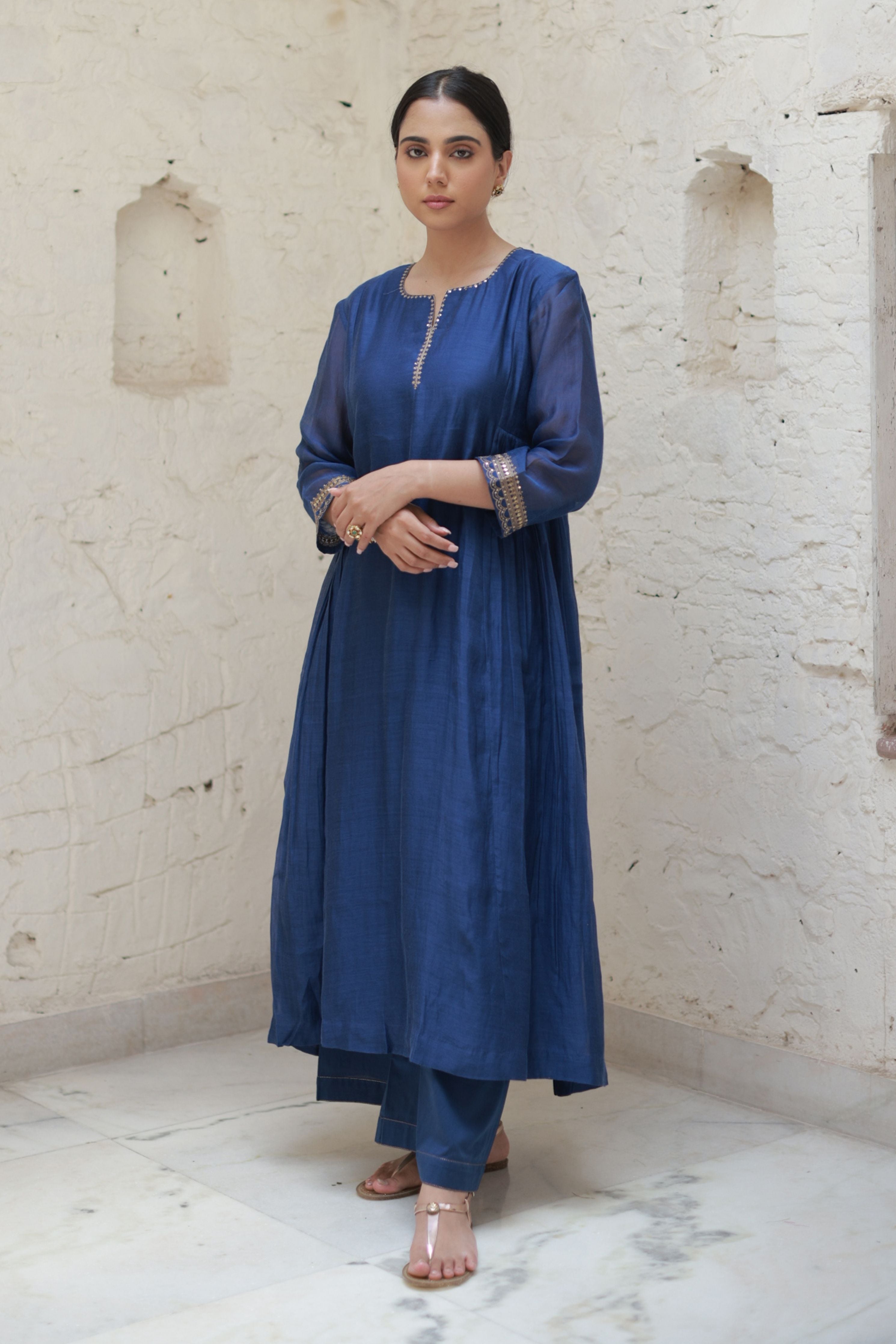 Neelkamal Kurta Set