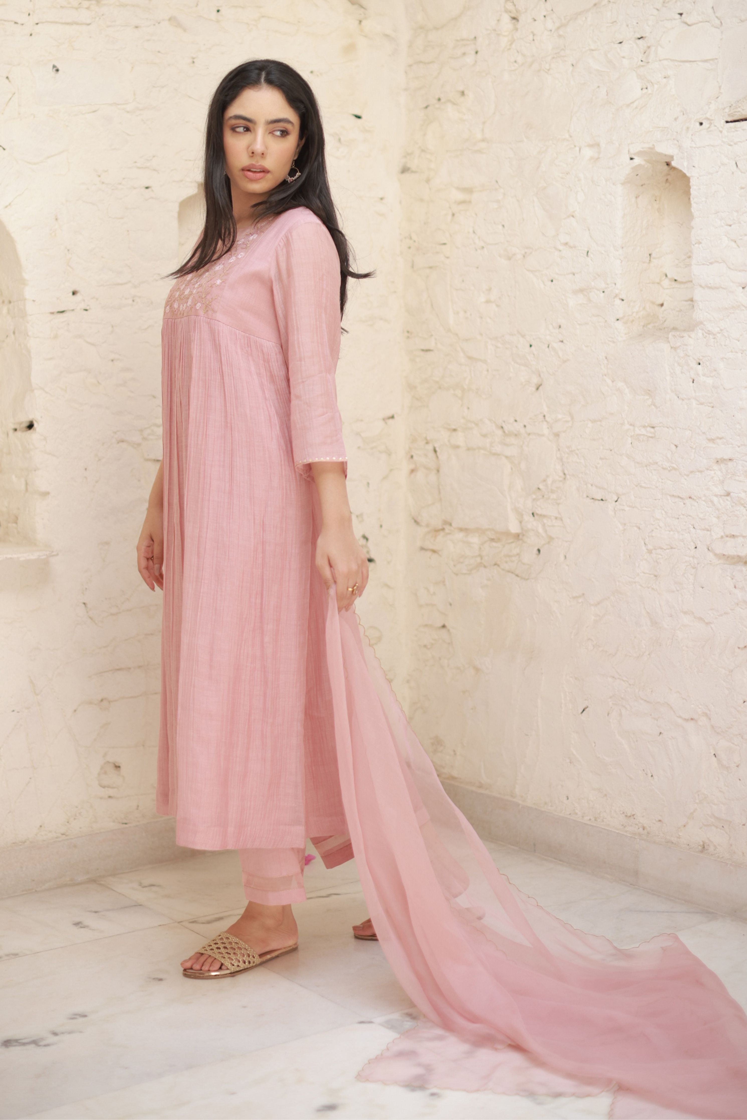 Nargis Kurta Set
