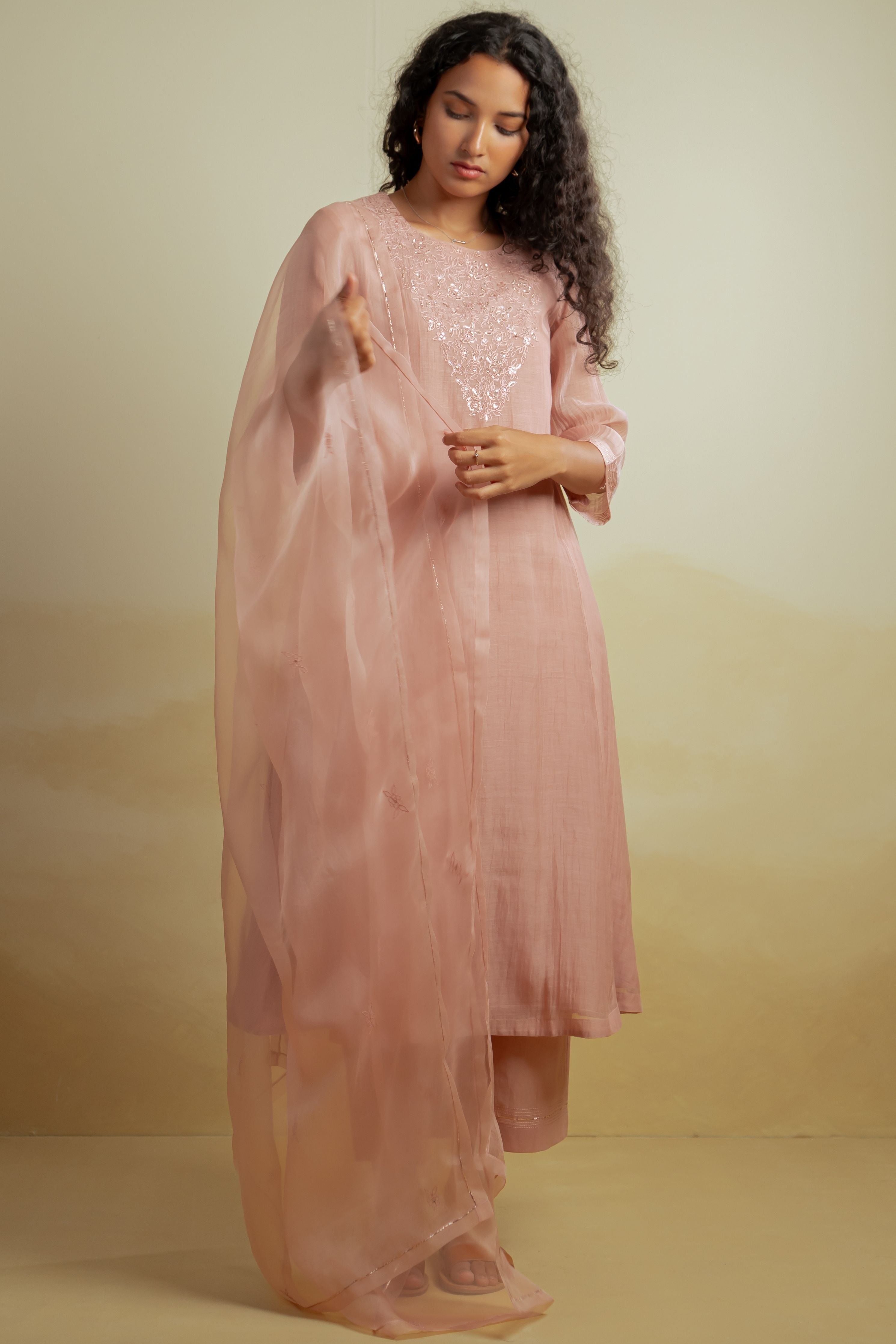Gulzar Kurta Set