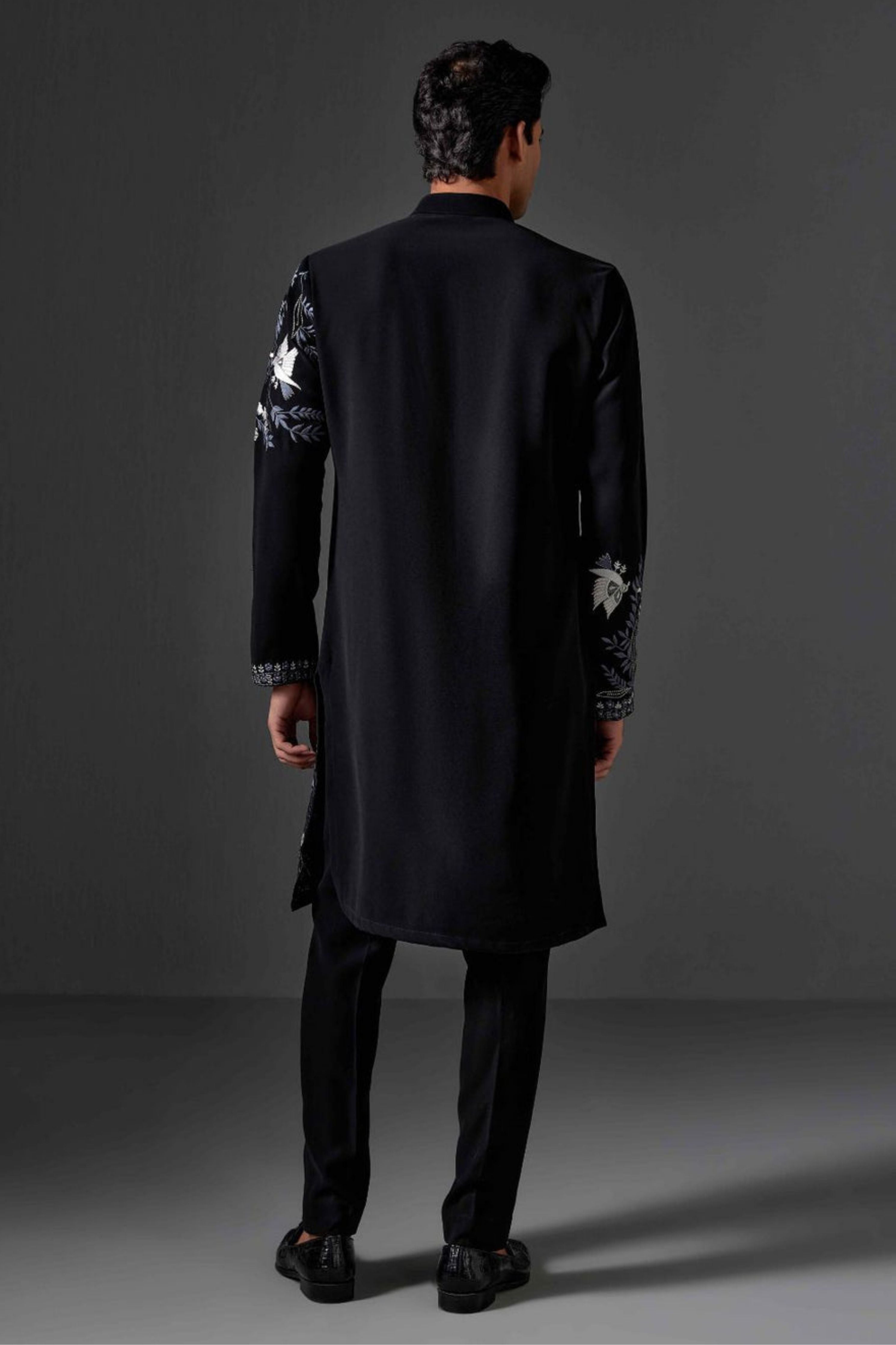 Om Thread Embroidered Kurta Set