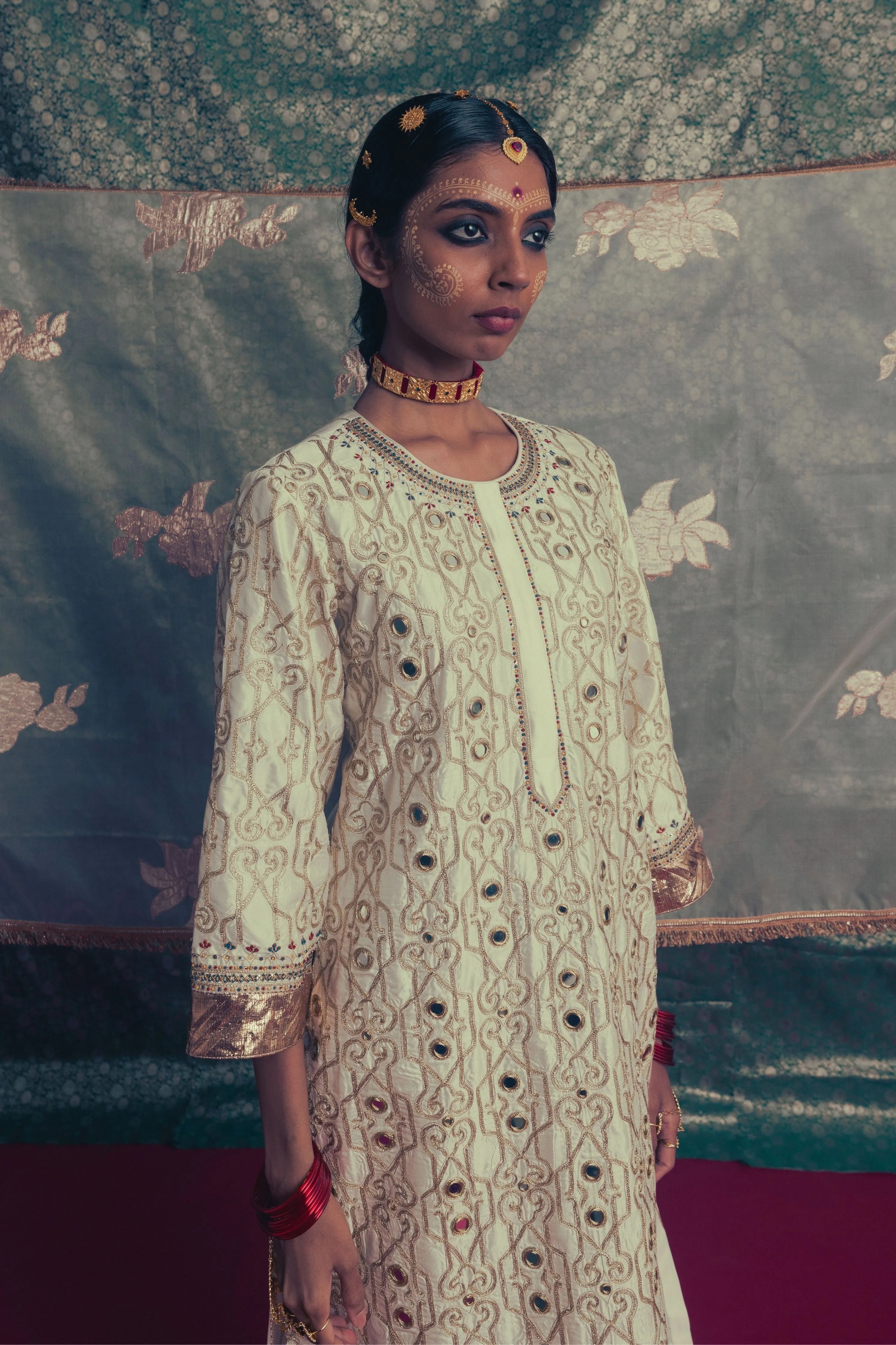 Sheeshmahal Kurta Set