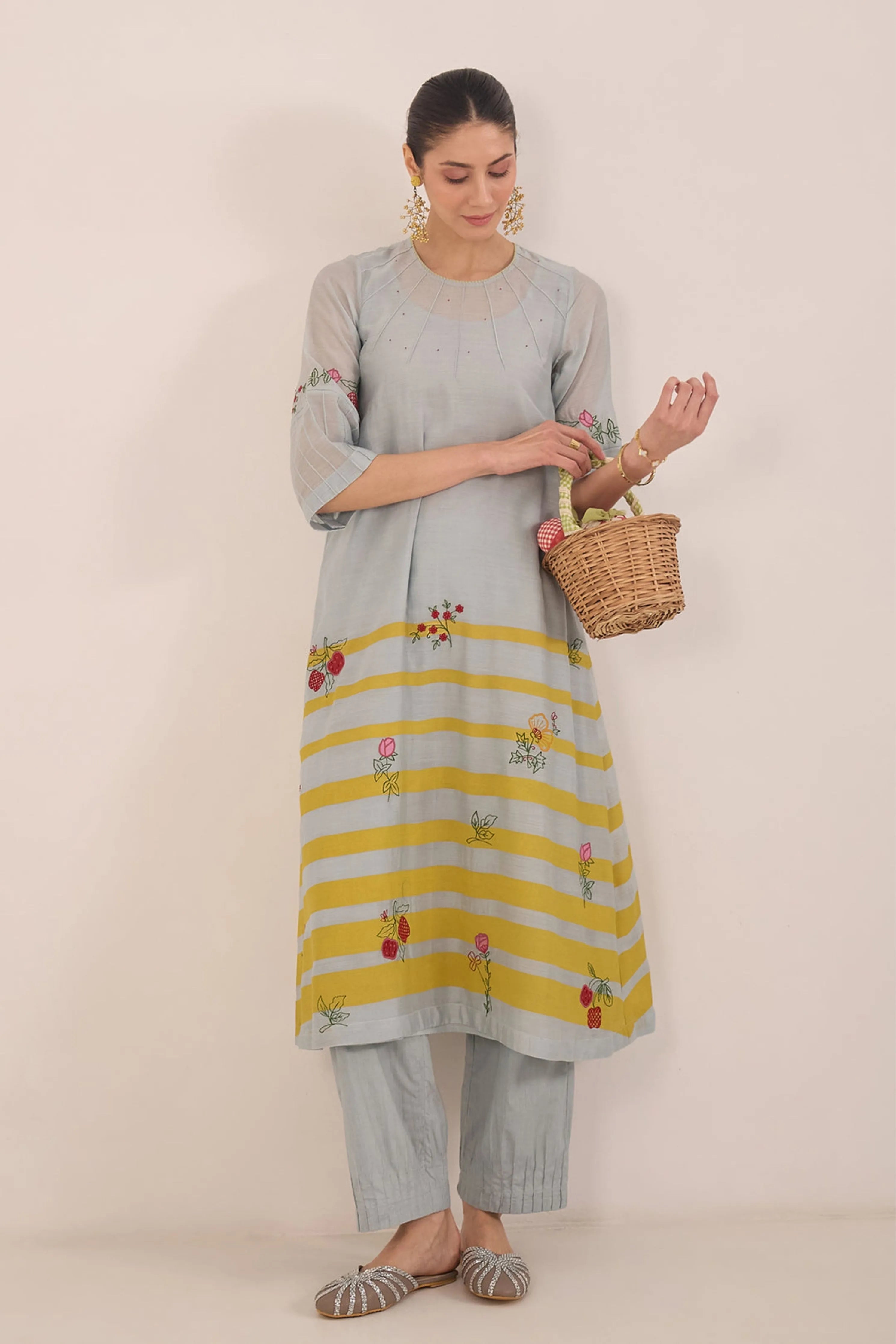 Chinar Embroidery Kurta Set
