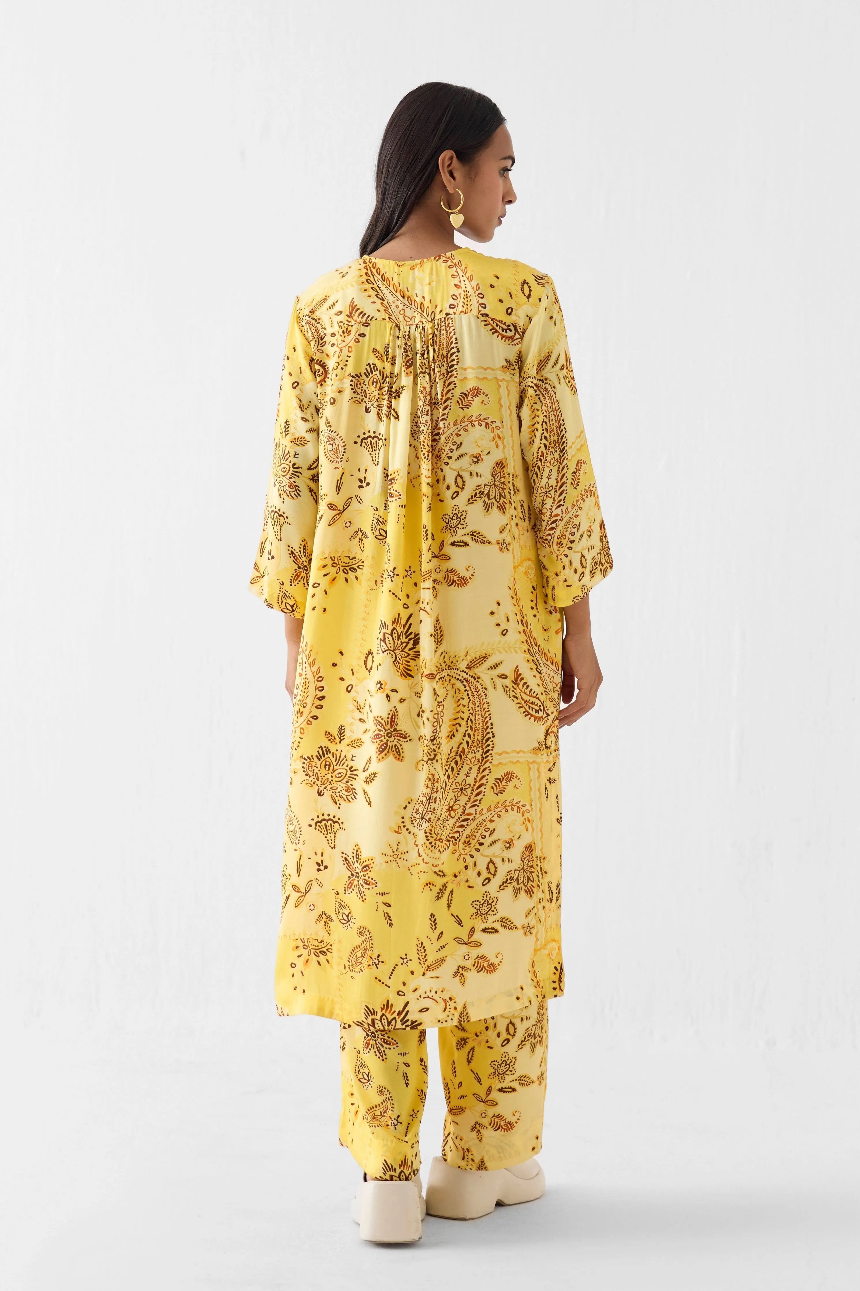 Ambi Straight Kurta & Pants