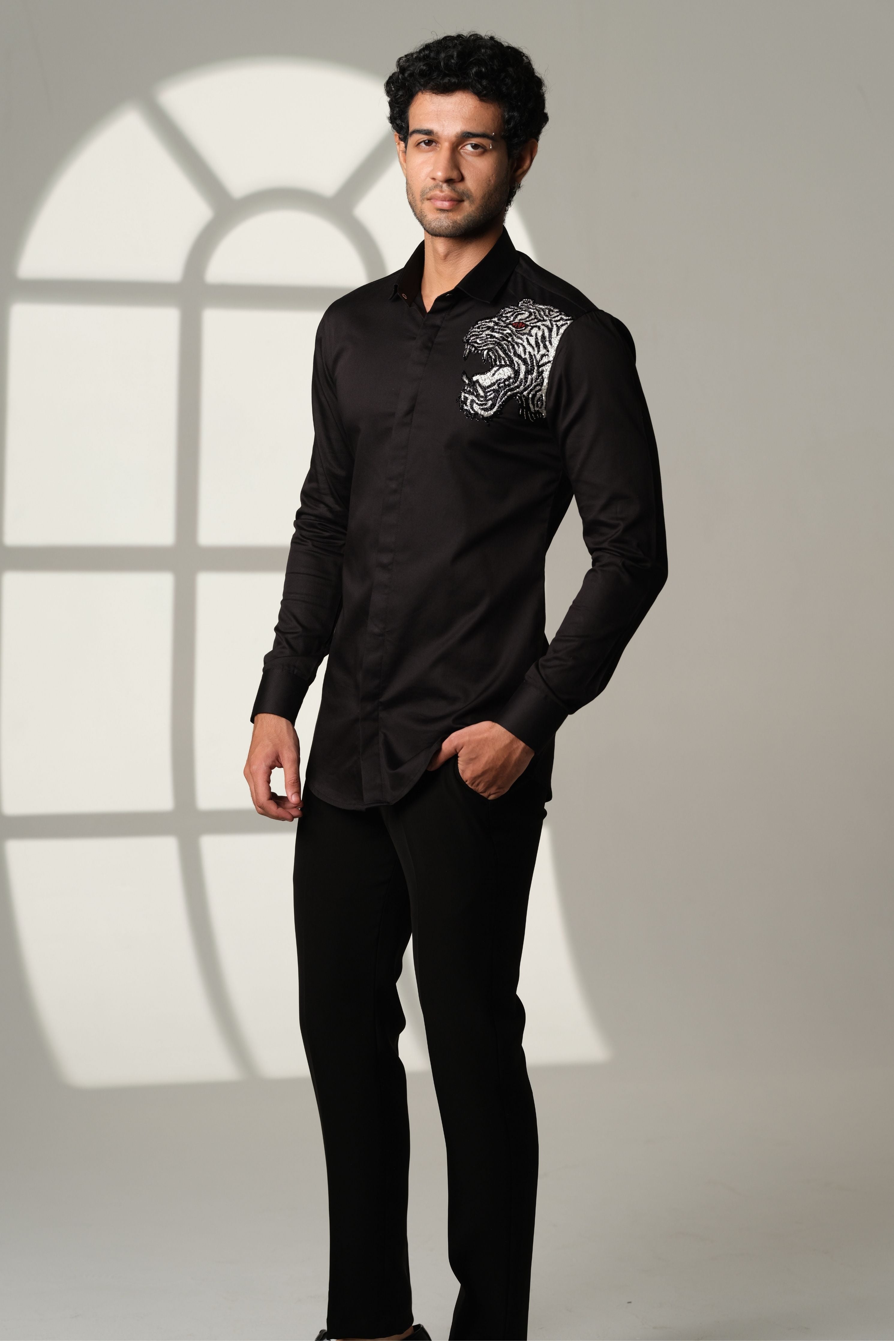 Black Shirt With Tiger Roar On The Edge