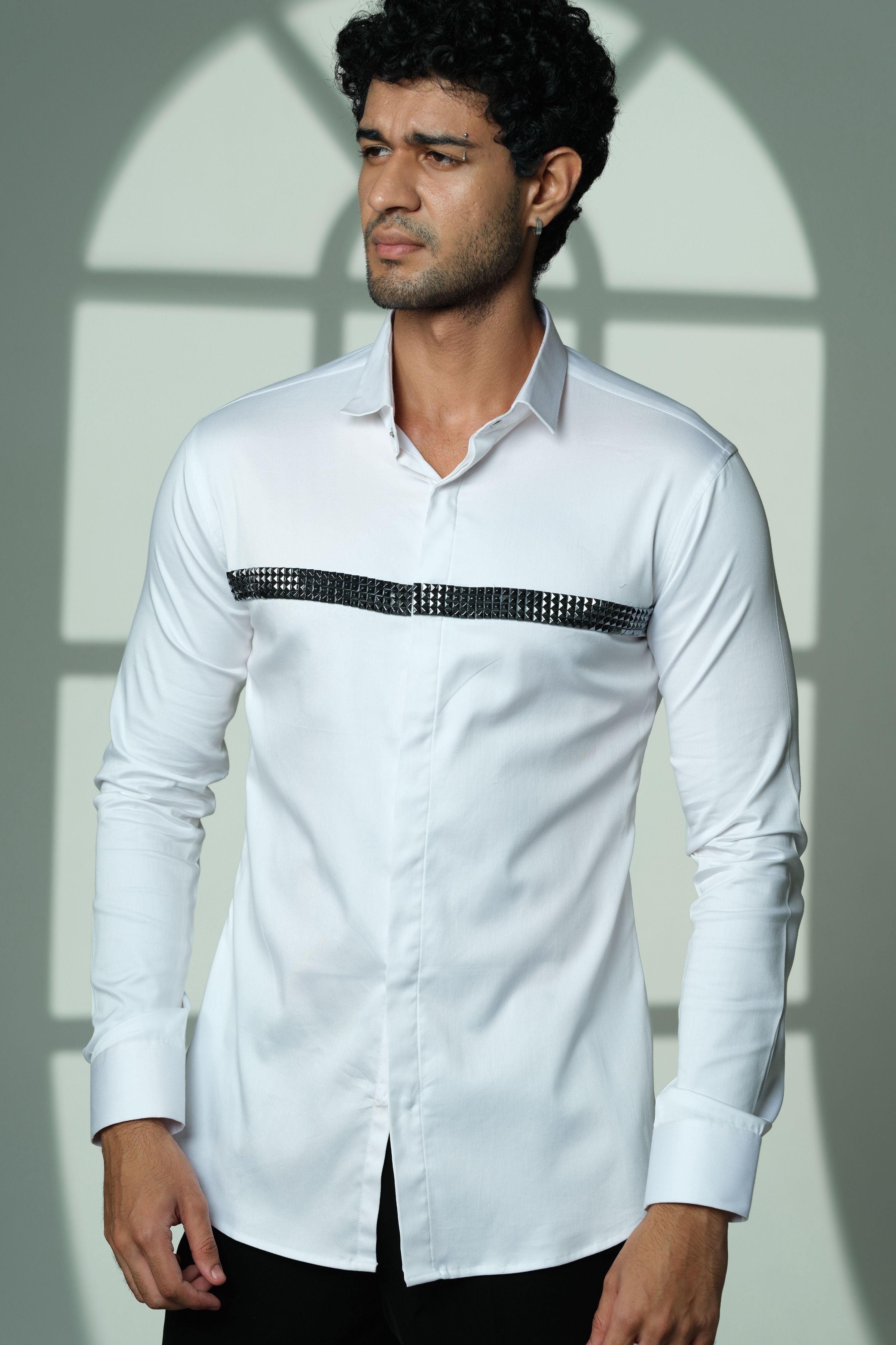 White Shirt With Quad Pyramid Lines On Chest
