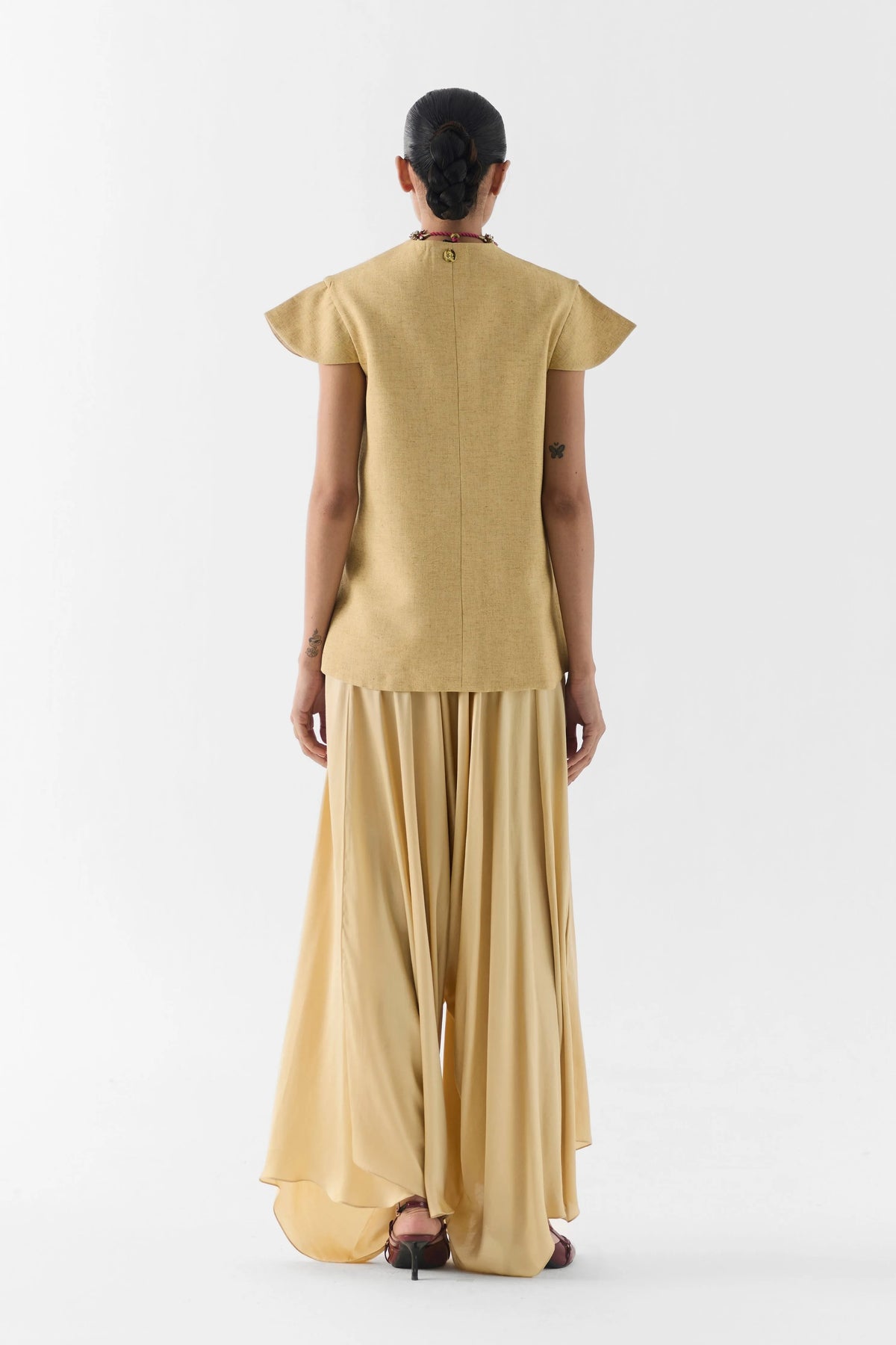 Gold Garden Rose Vest And Dhoti Pants