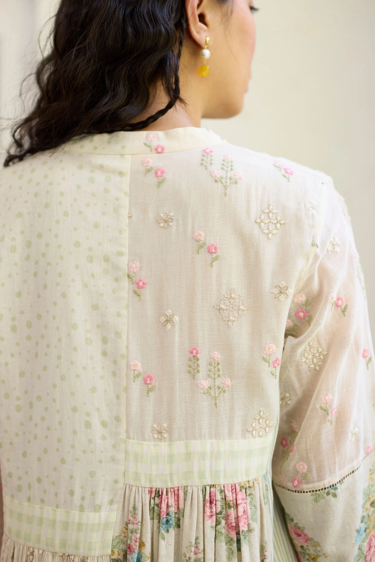Raye Tunic Set In Off white & Green