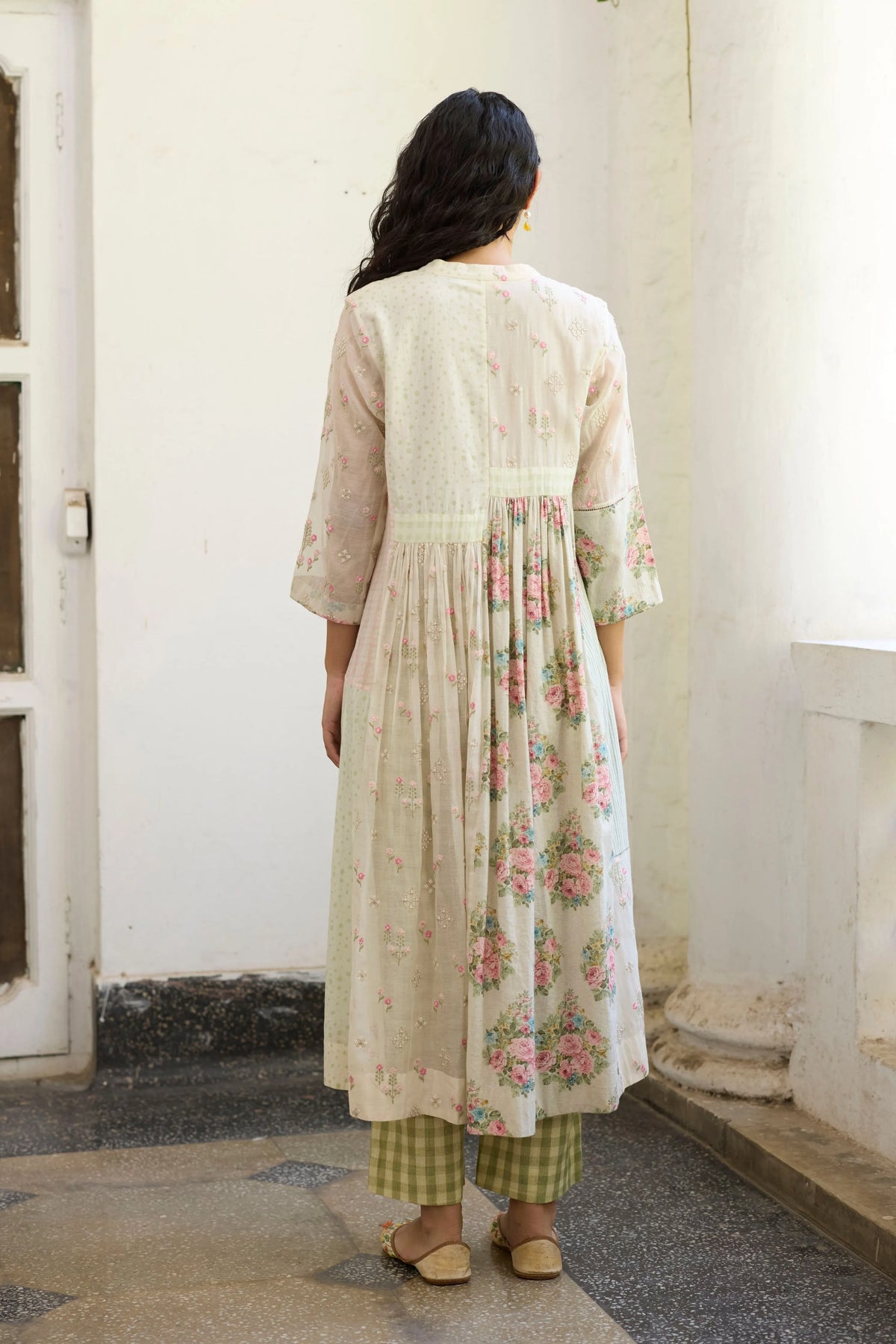 Raye Tunic Set In Off white & Green