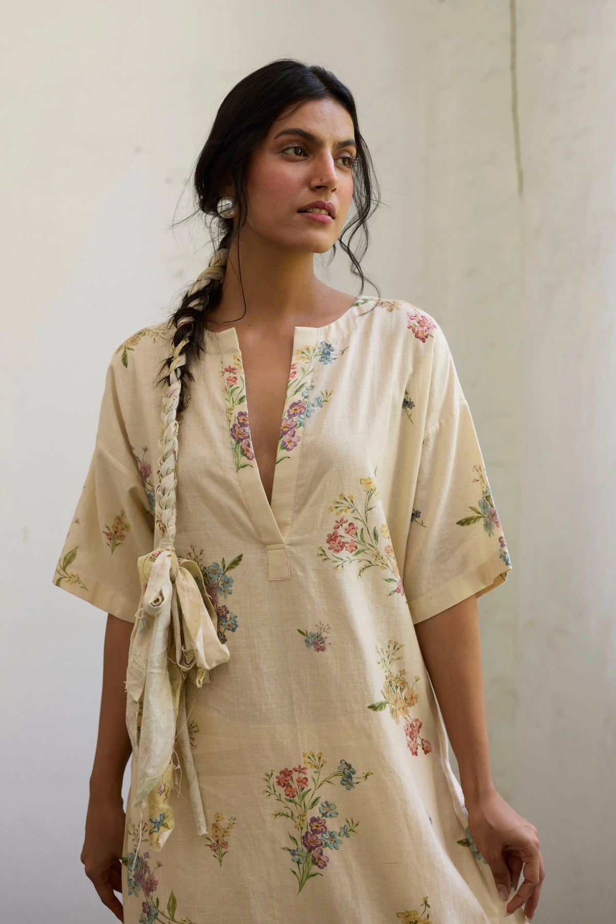 Elio Kurta Set In Ecru