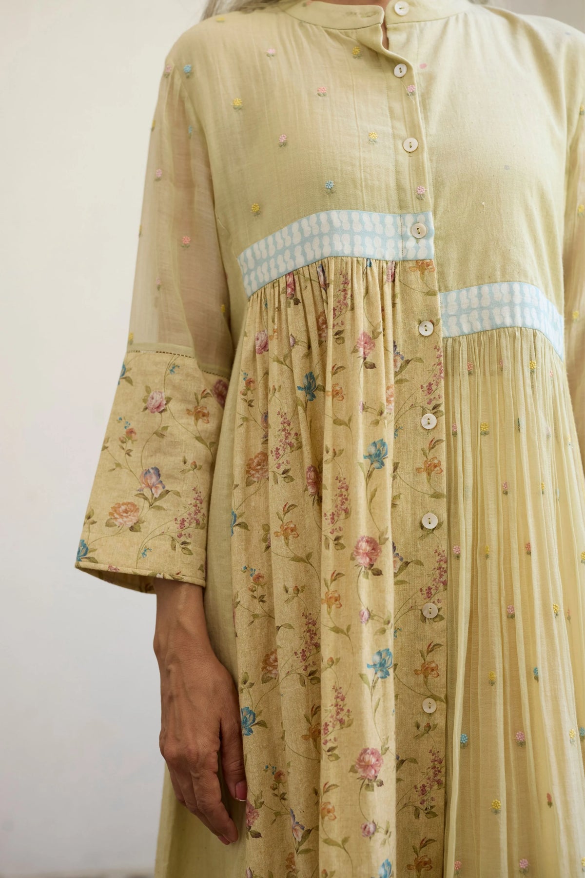 Johin Tunic Set In  Ecru & Yellow