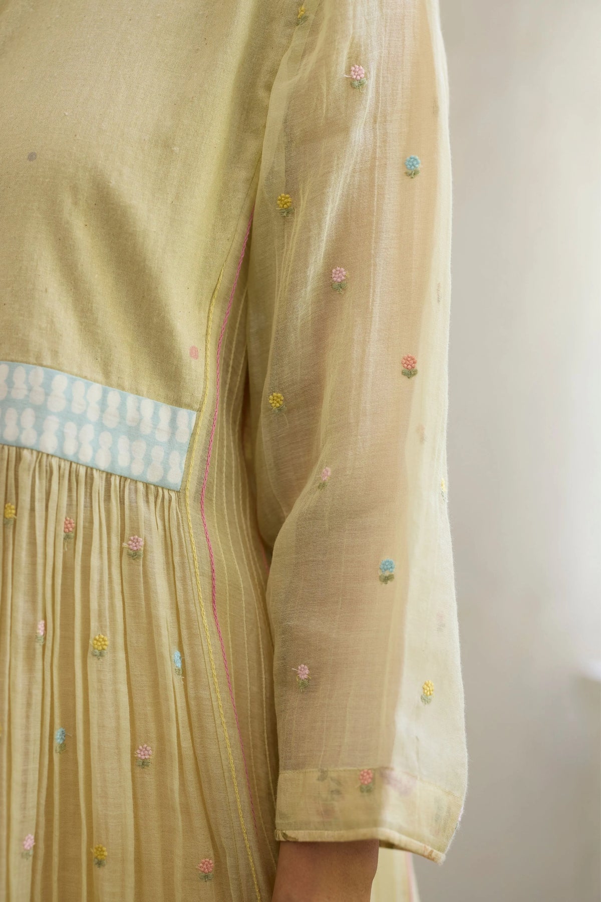 Johin Tunic Set In  Ecru & Yellow