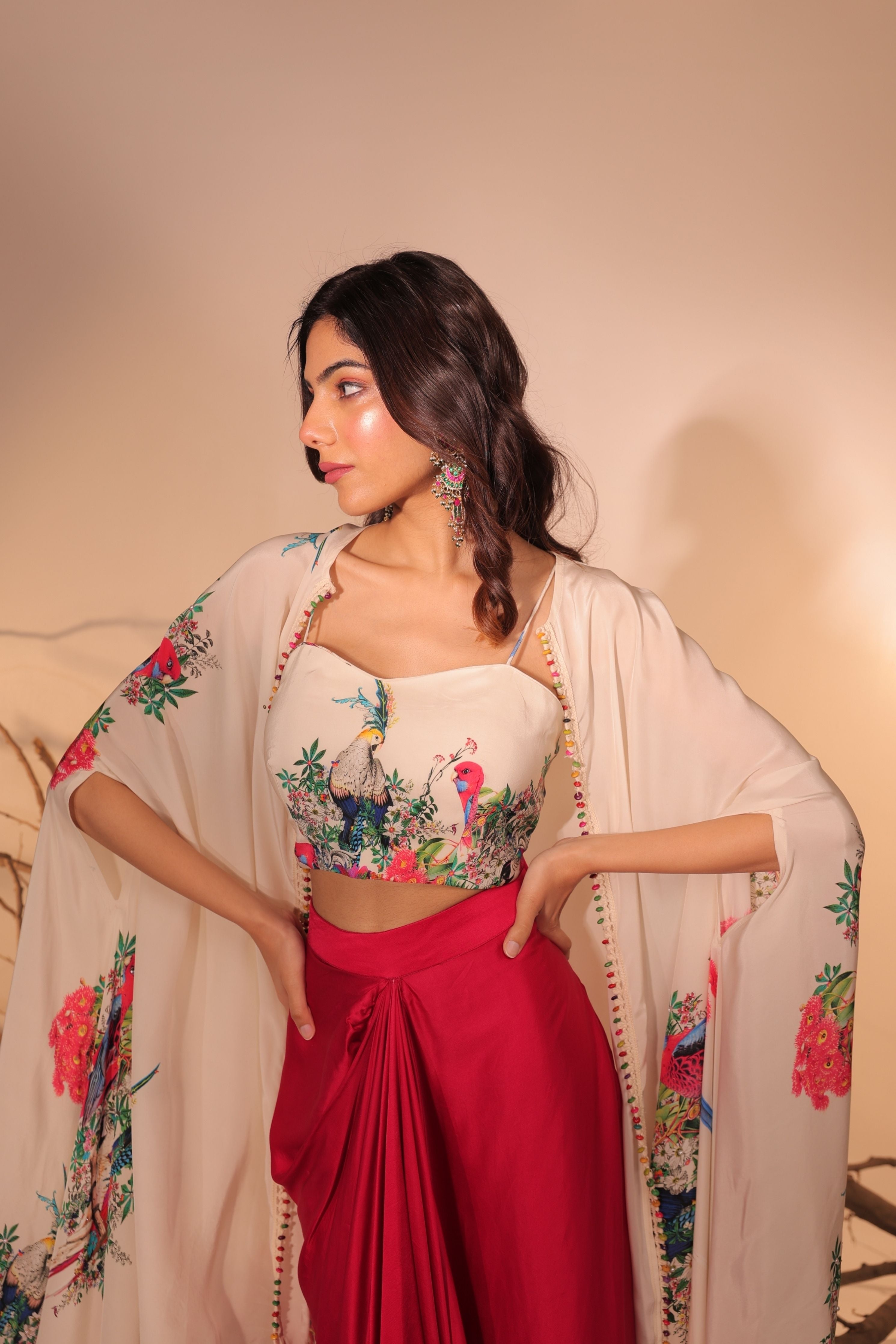 Parinda Cape Set