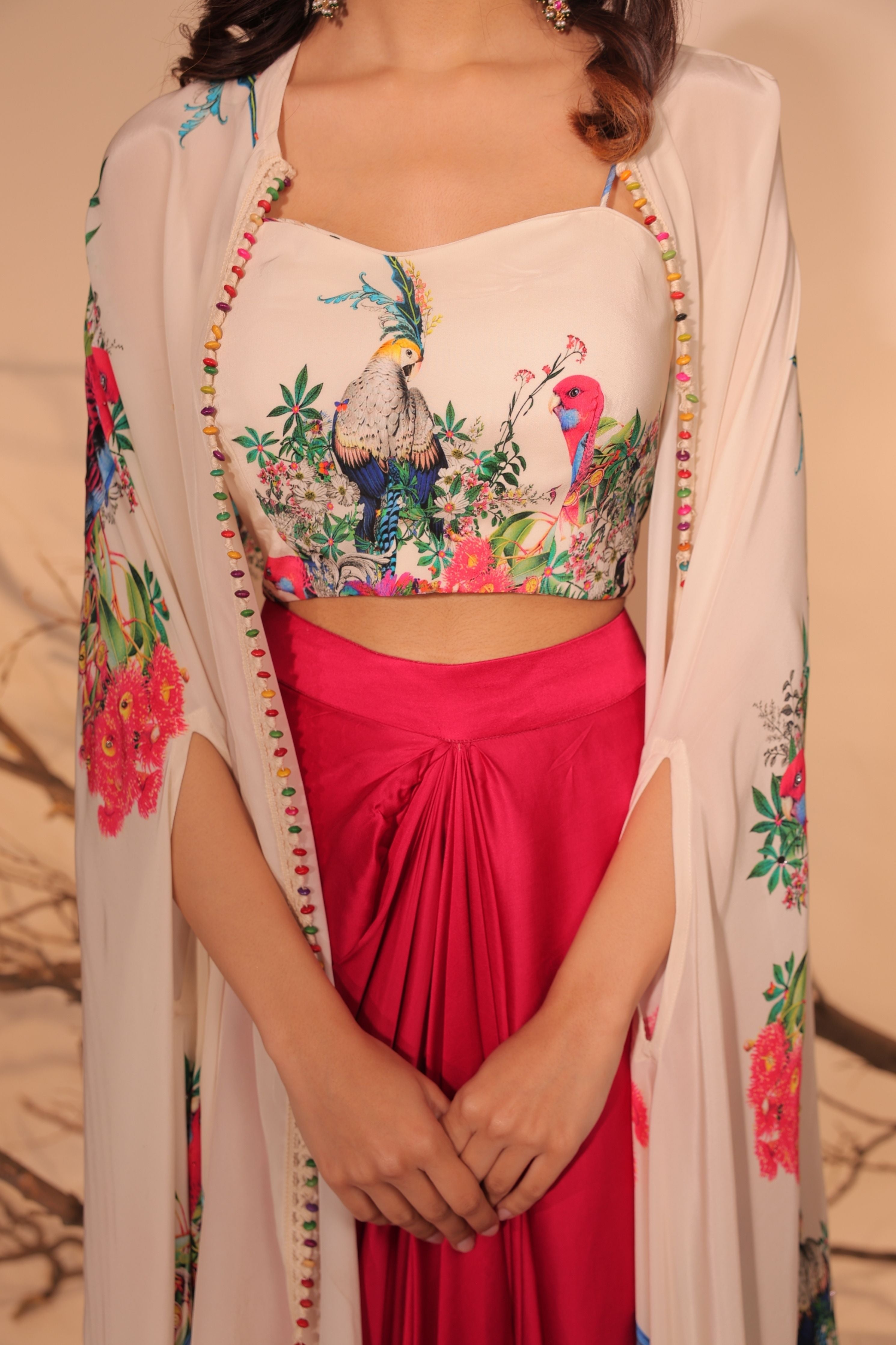 Parinda Cape Set