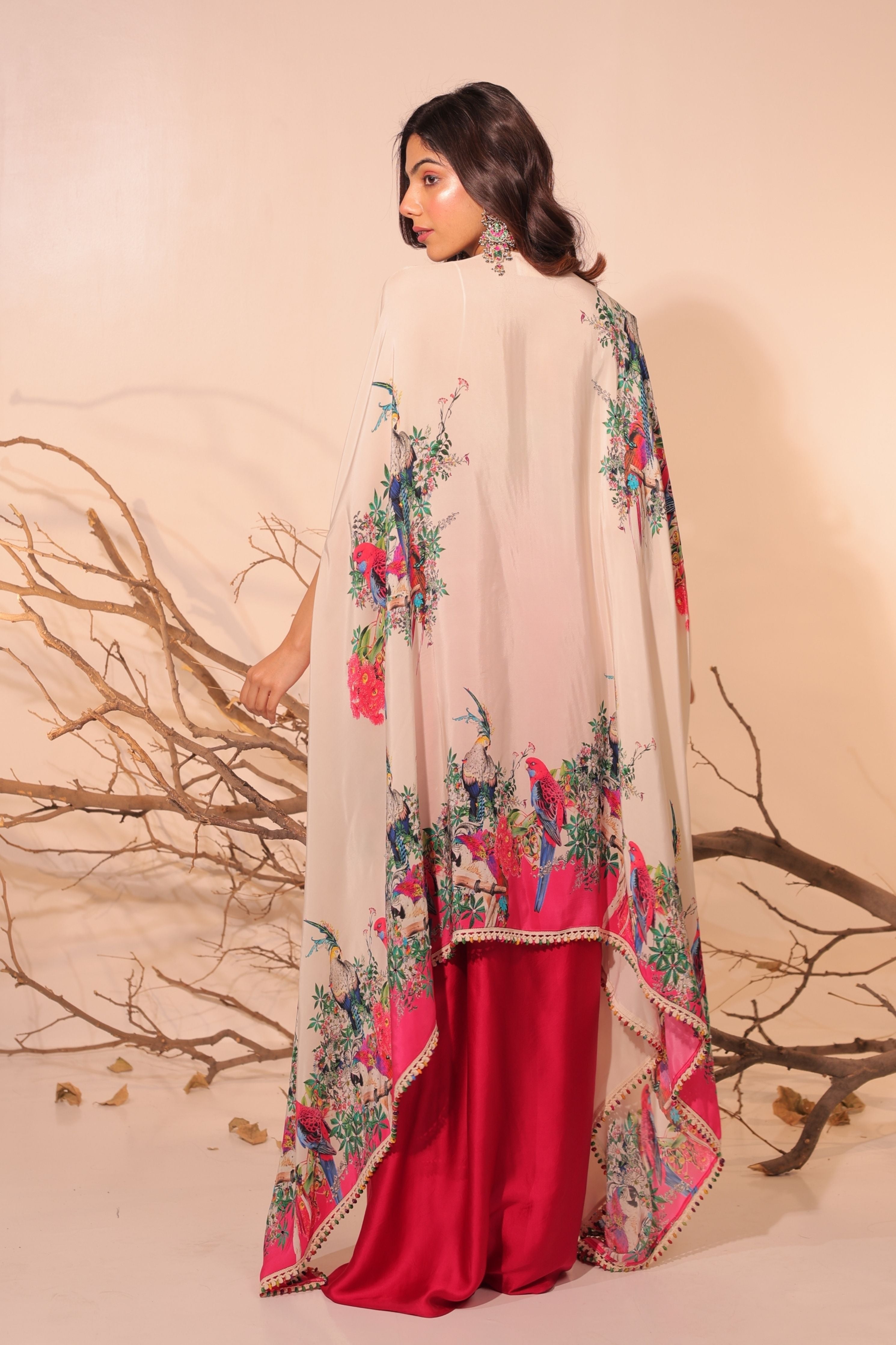 Parinda Cape Set