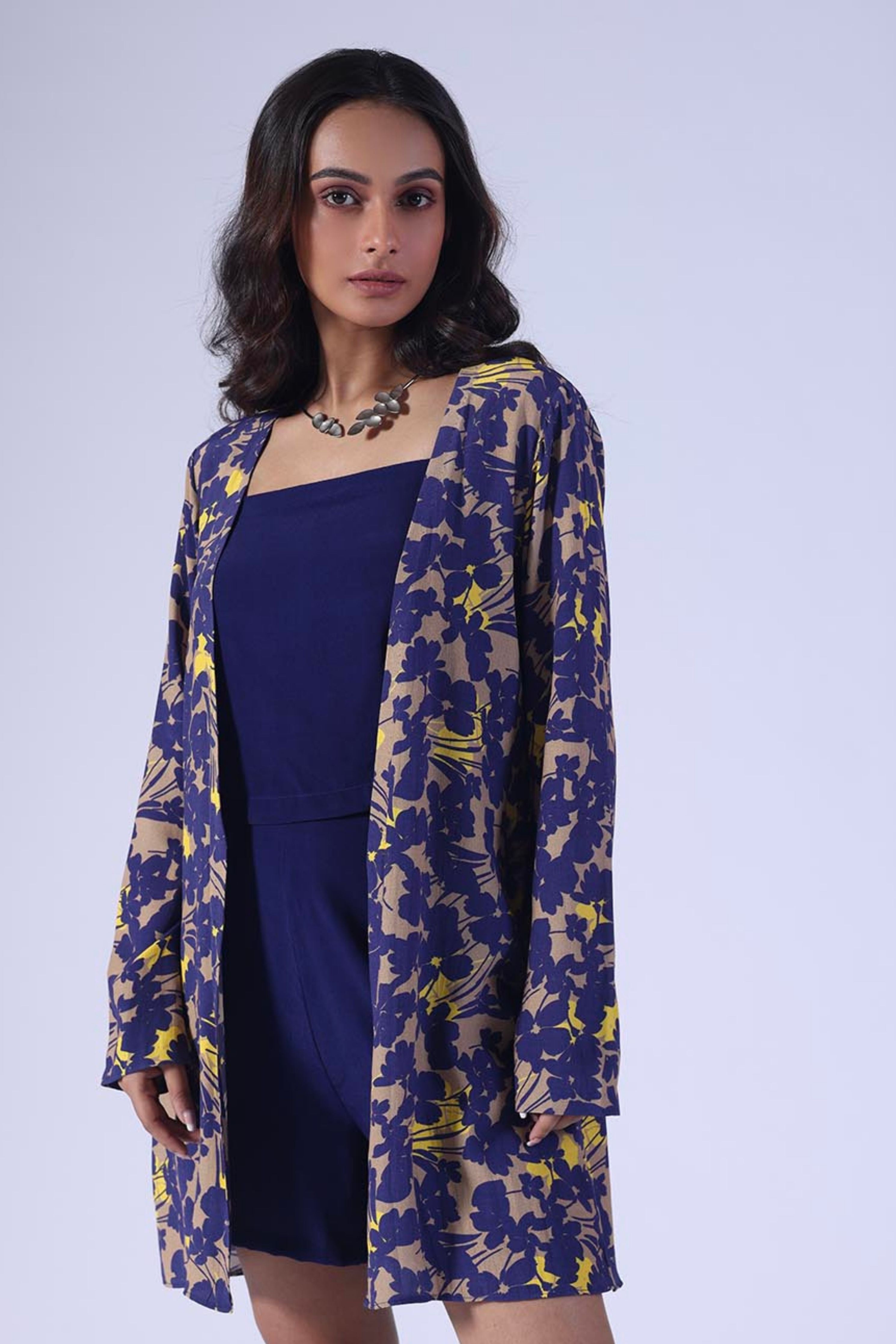 Spring Navy Shorts Set With Jacket