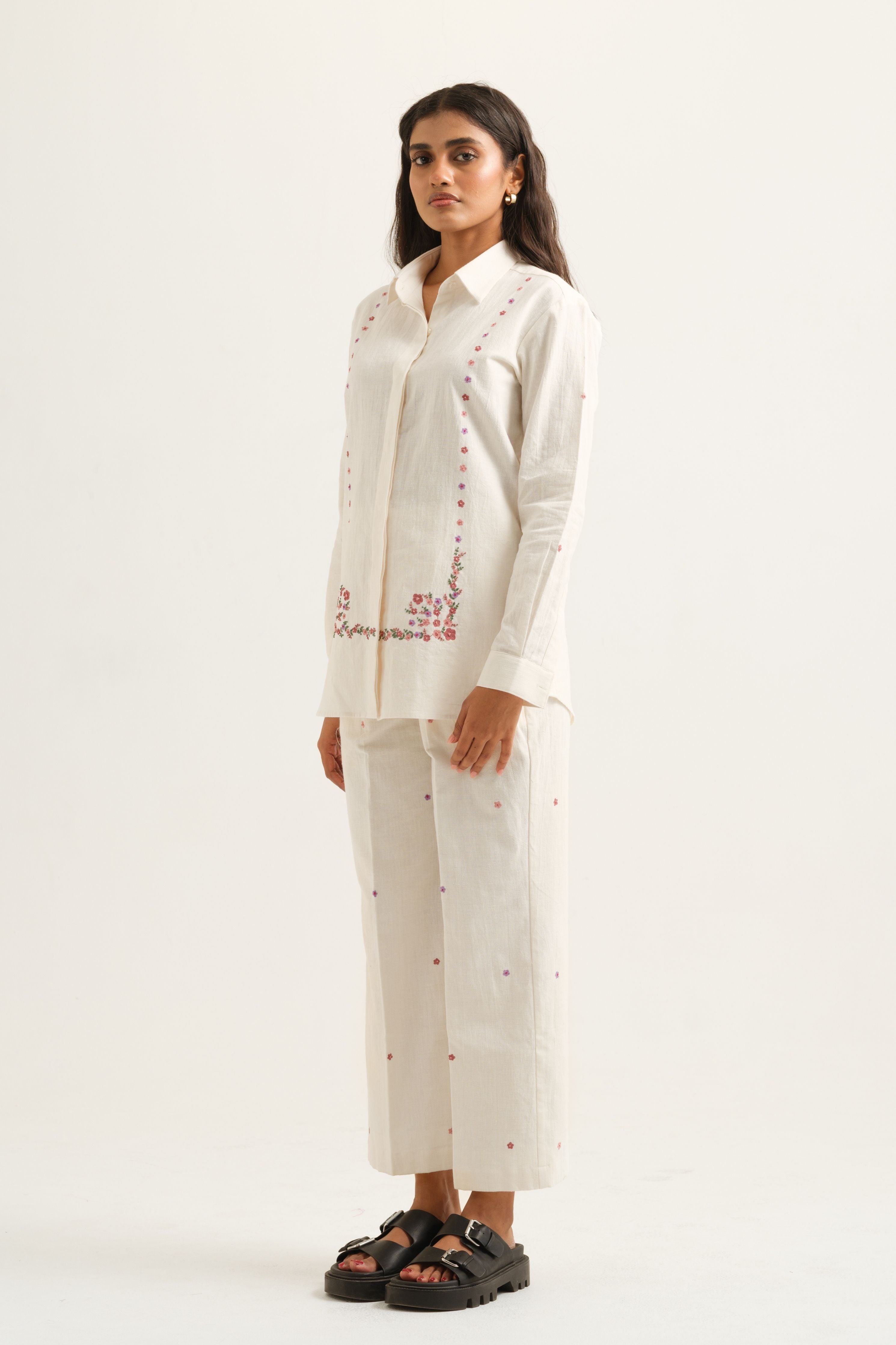 Badaam Trouser