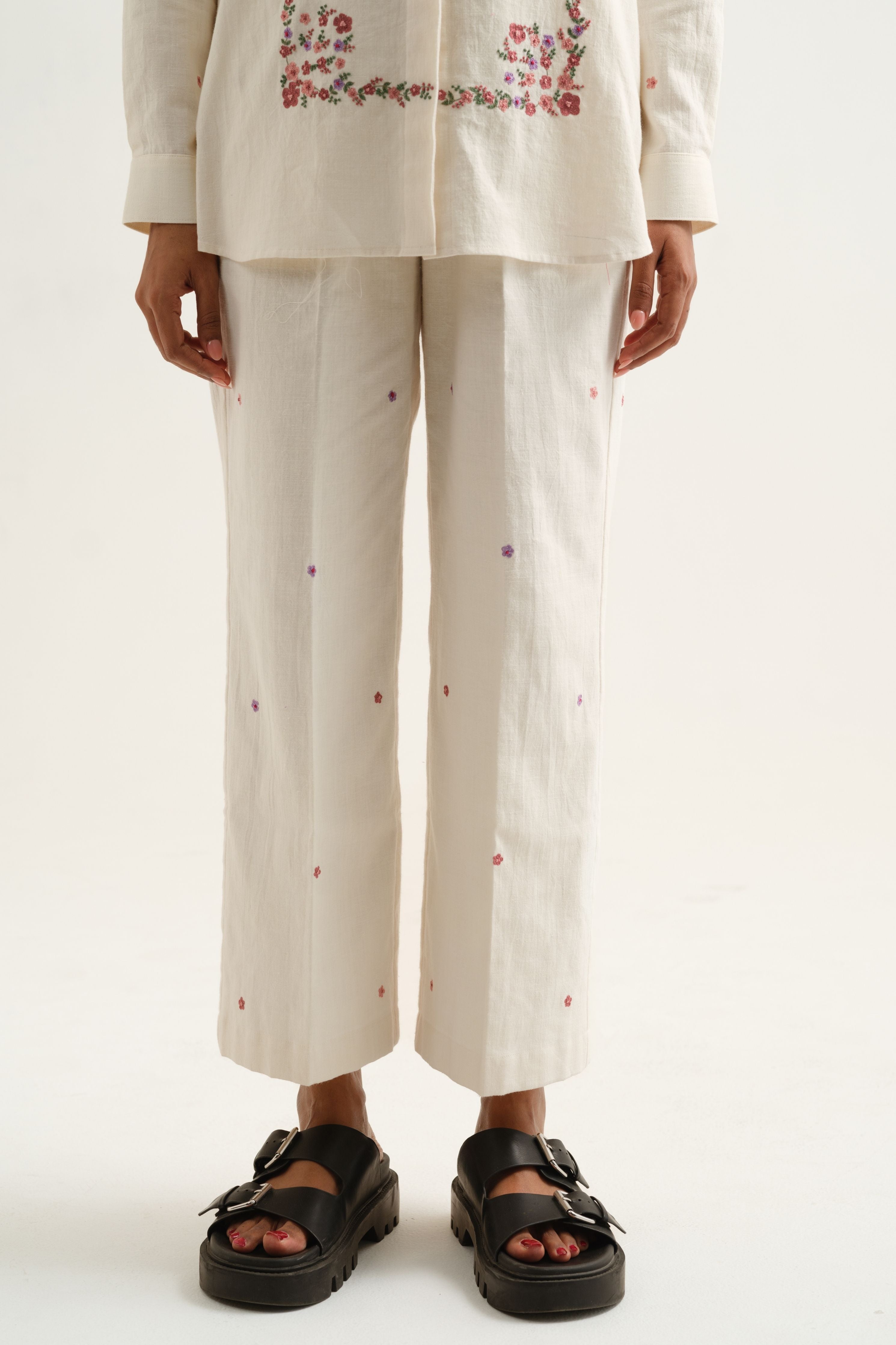 Badaam Trouser