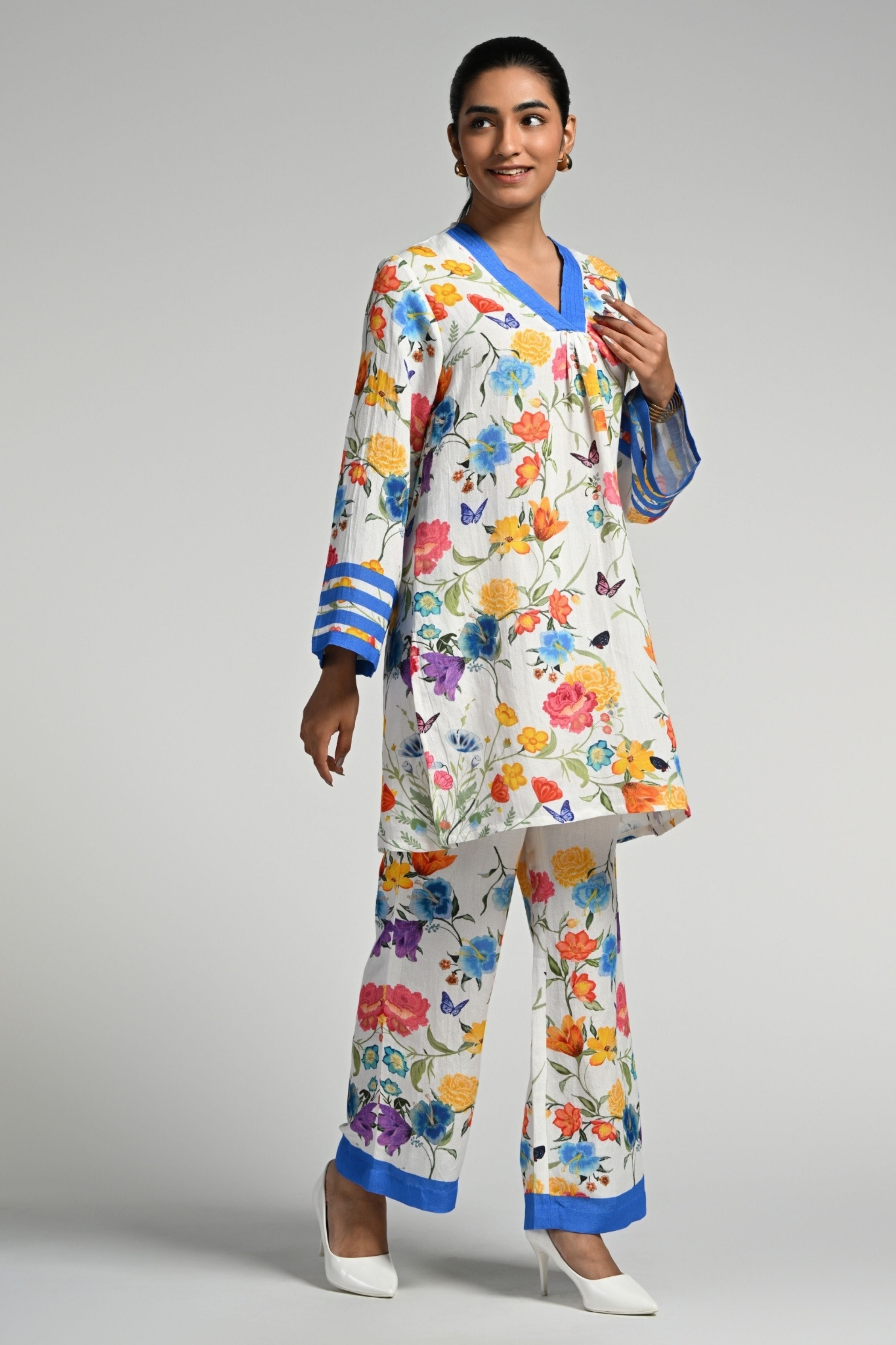 Papillion Garden Linen Kurta Set
