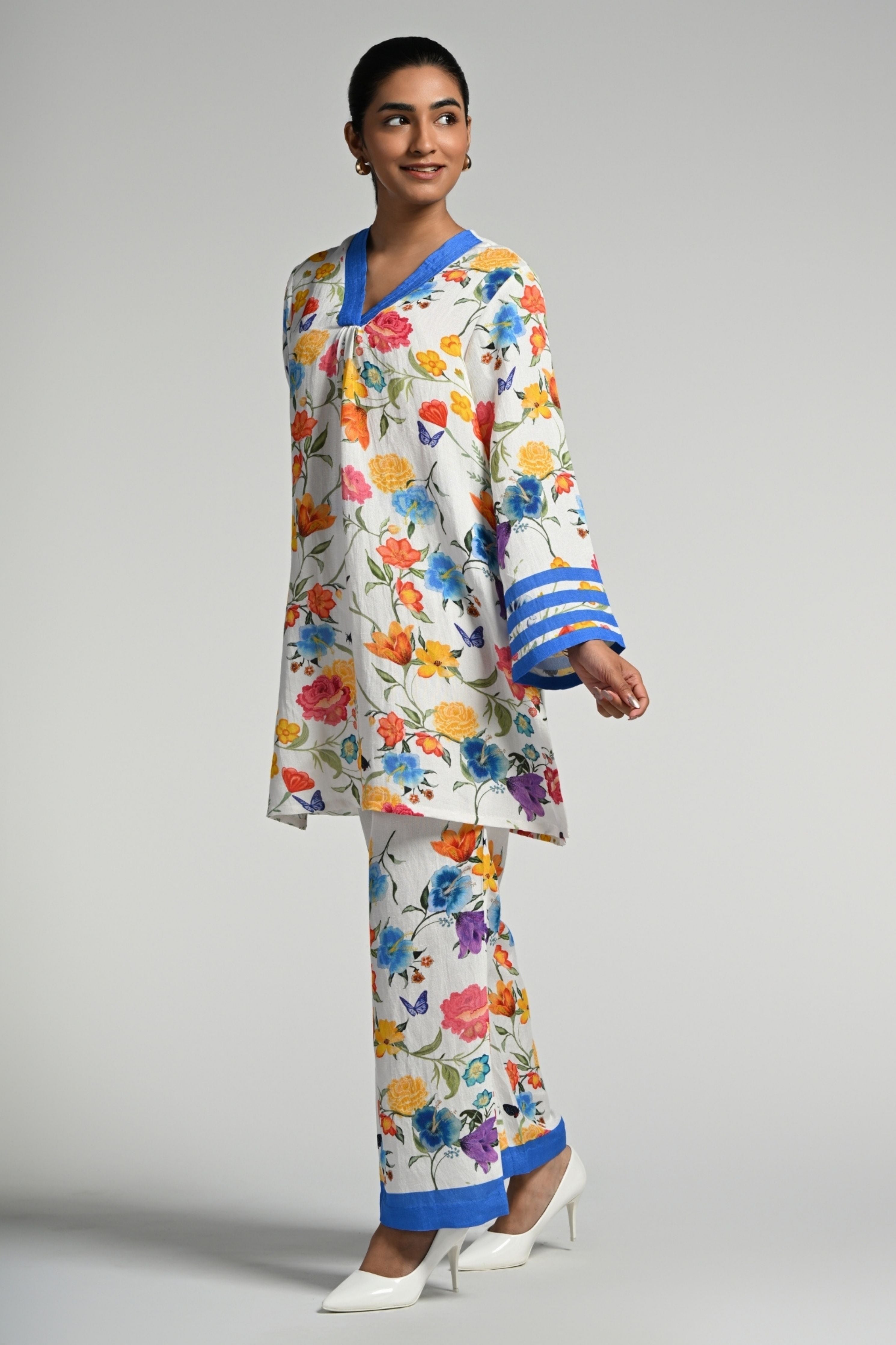 Papillion Garden Linen Kurta Set