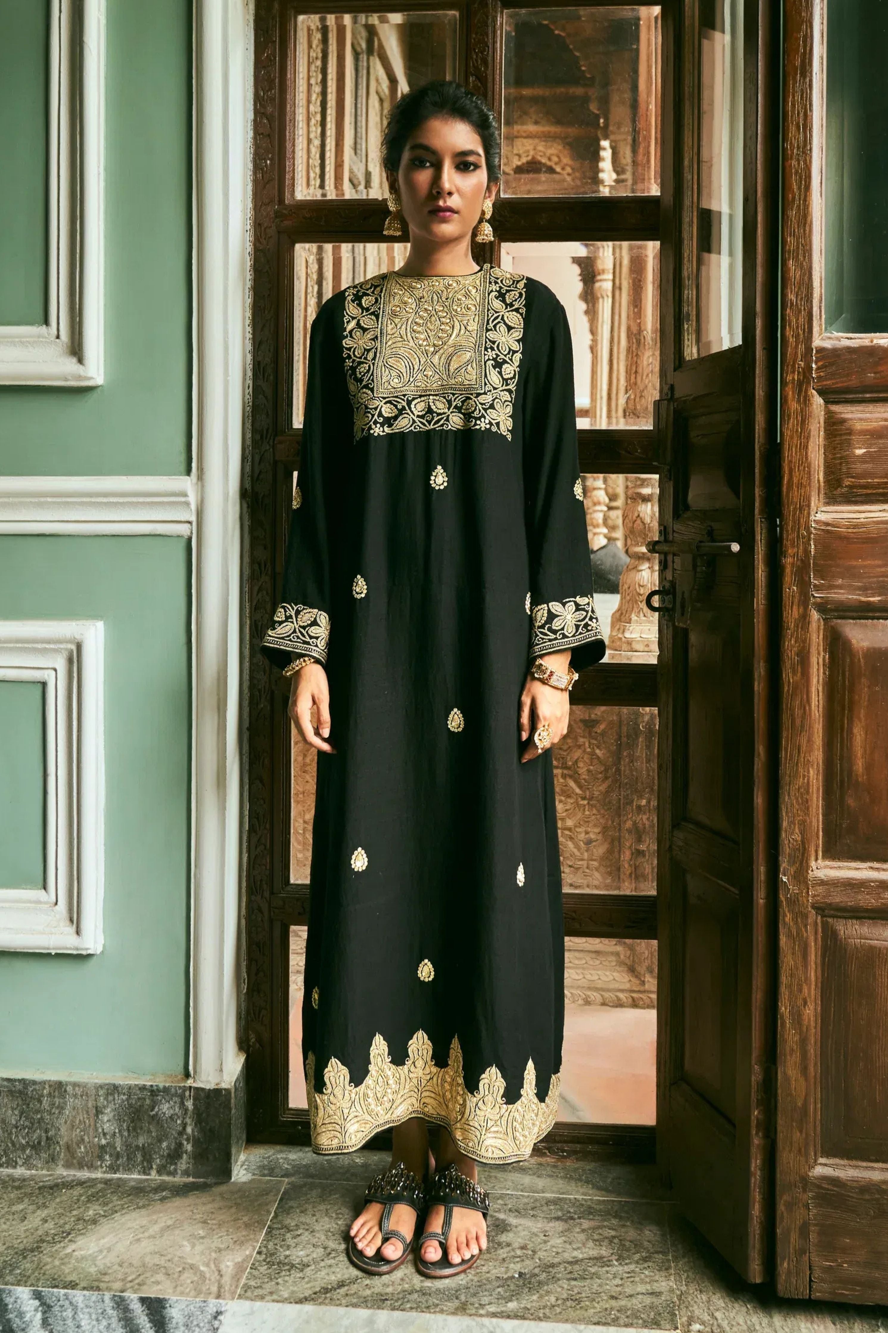 Darya Black Kaftan