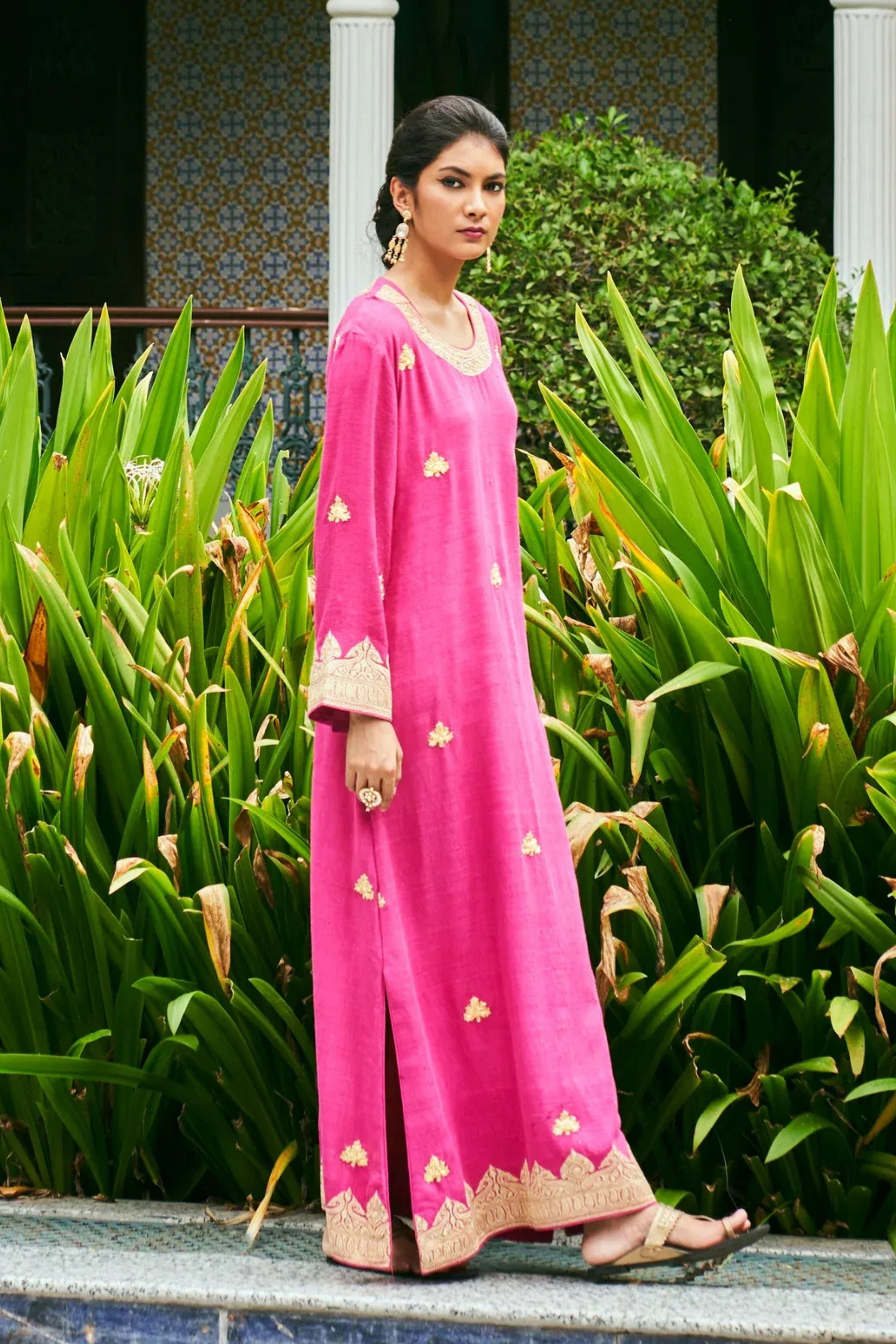 Roosa Gulabi Kaftan