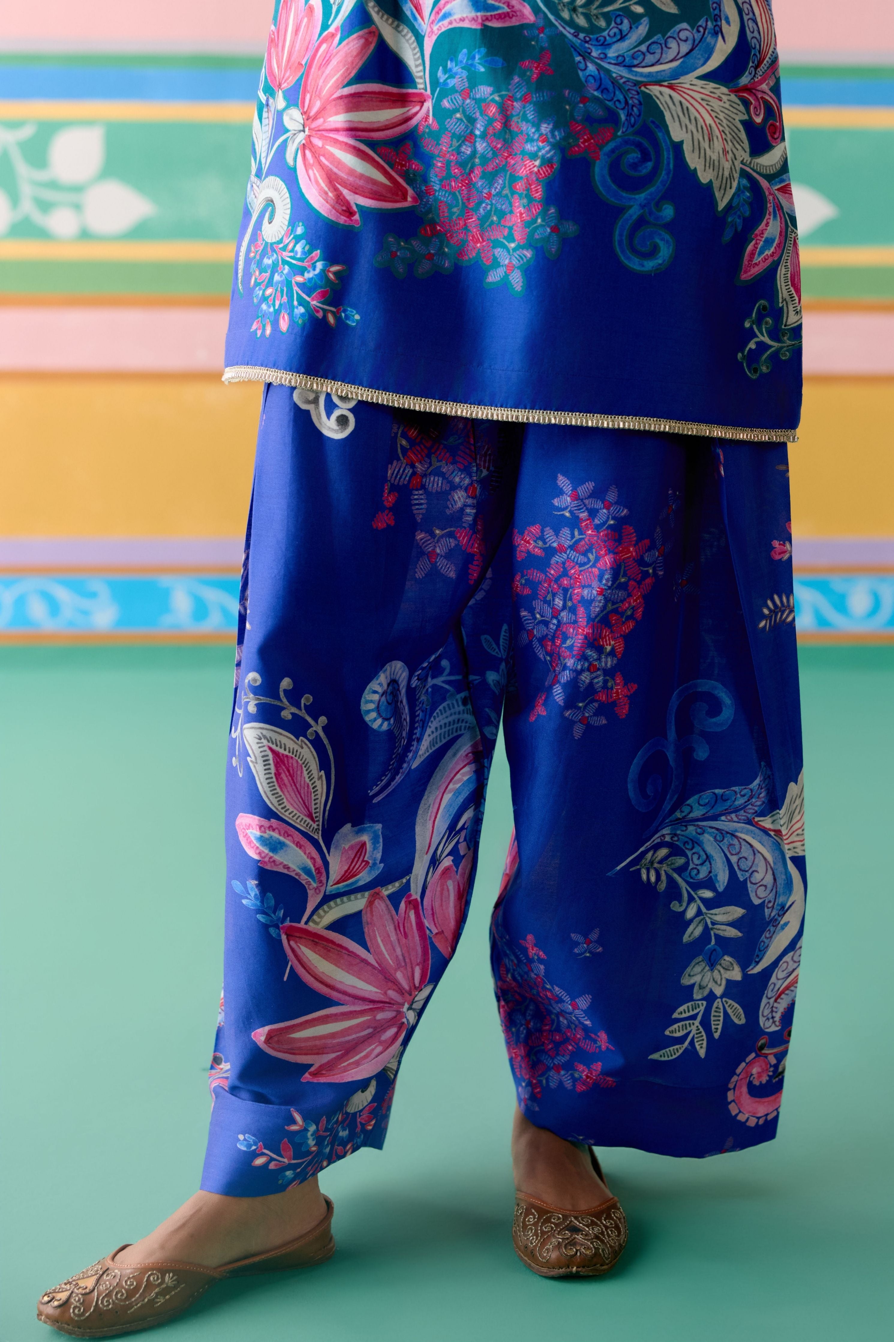 Teal Paisley Square Neck Kurta Set