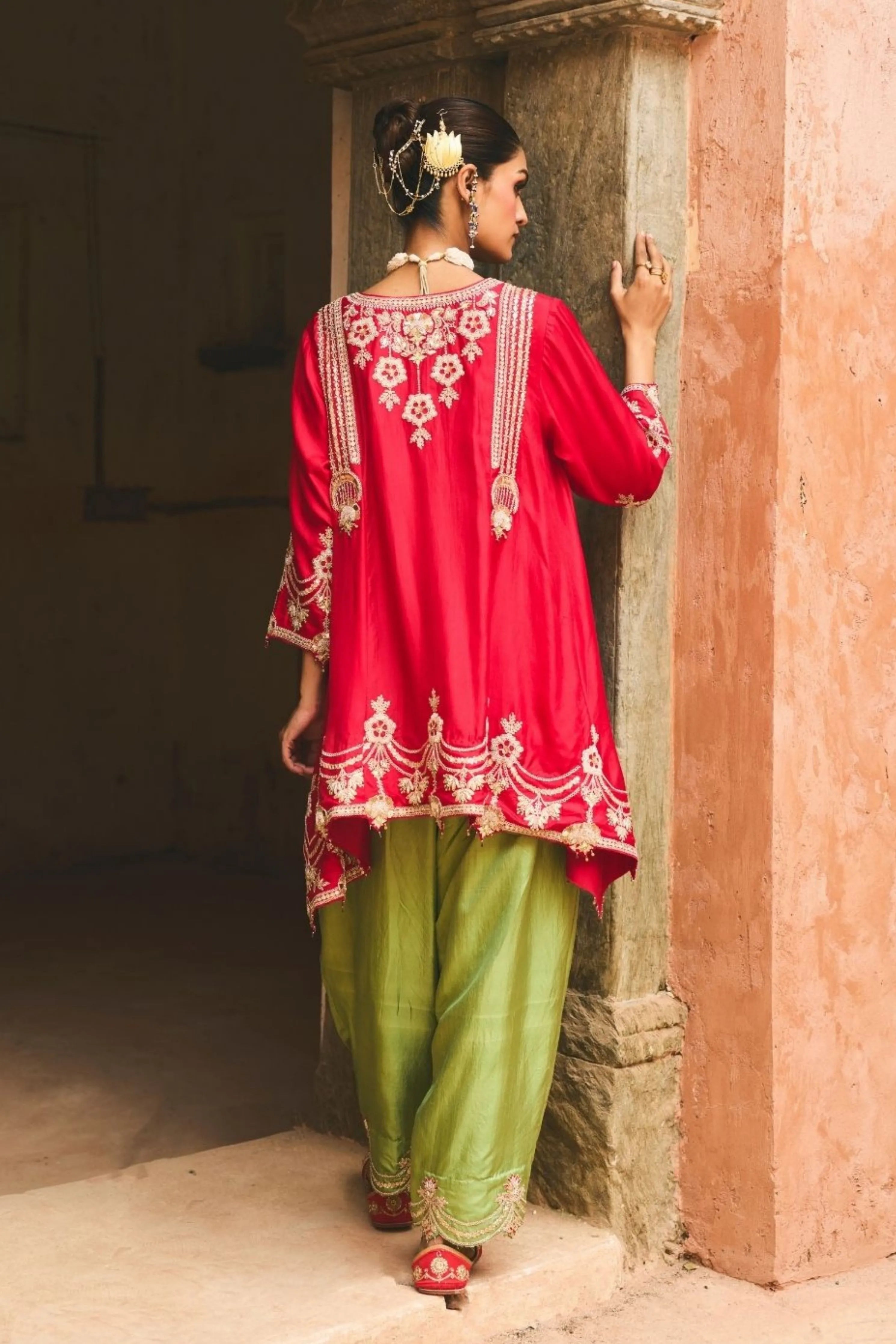 Saera Kurti Set