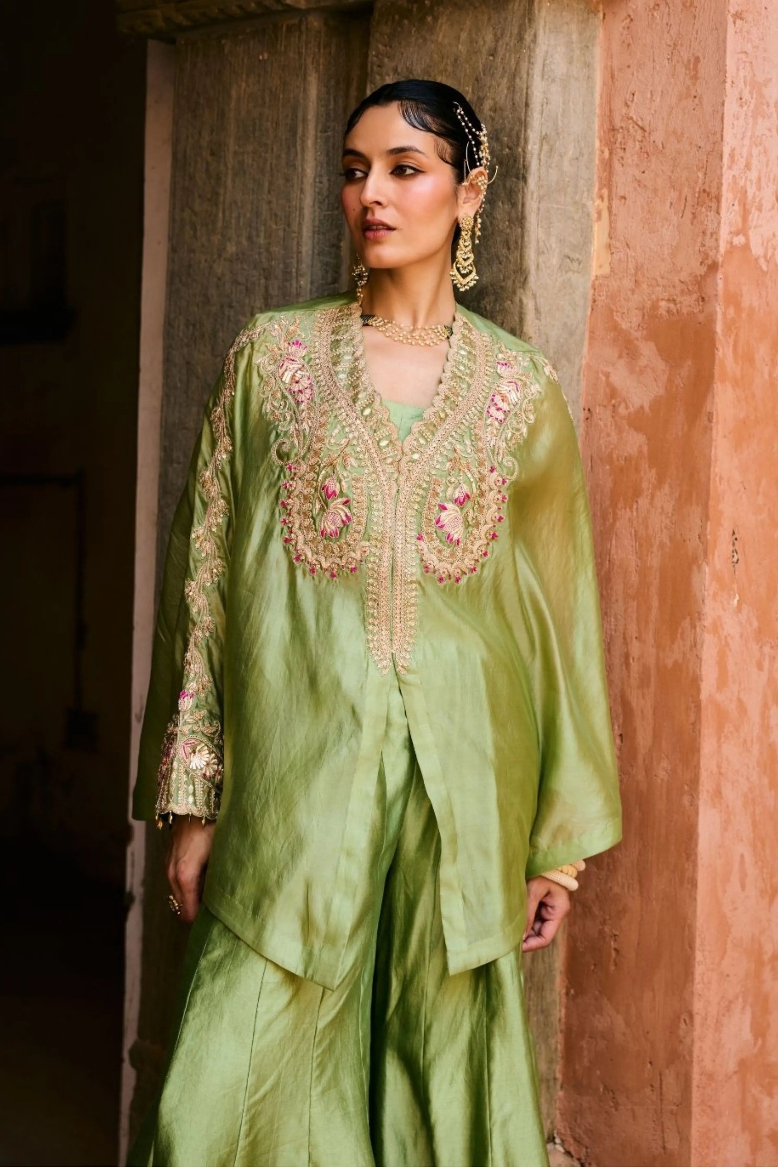 Meher Cape