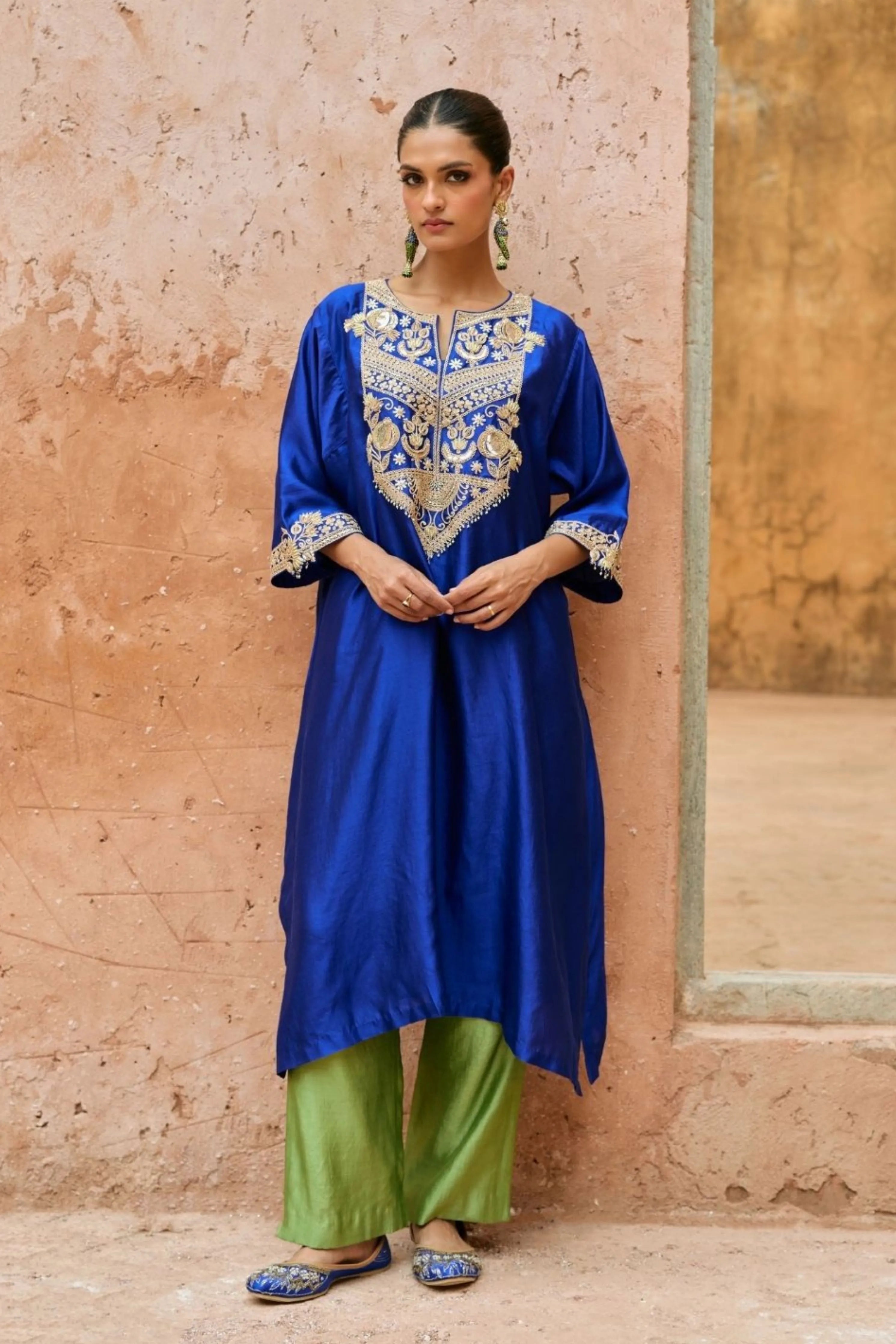 Neera Kaftan Set