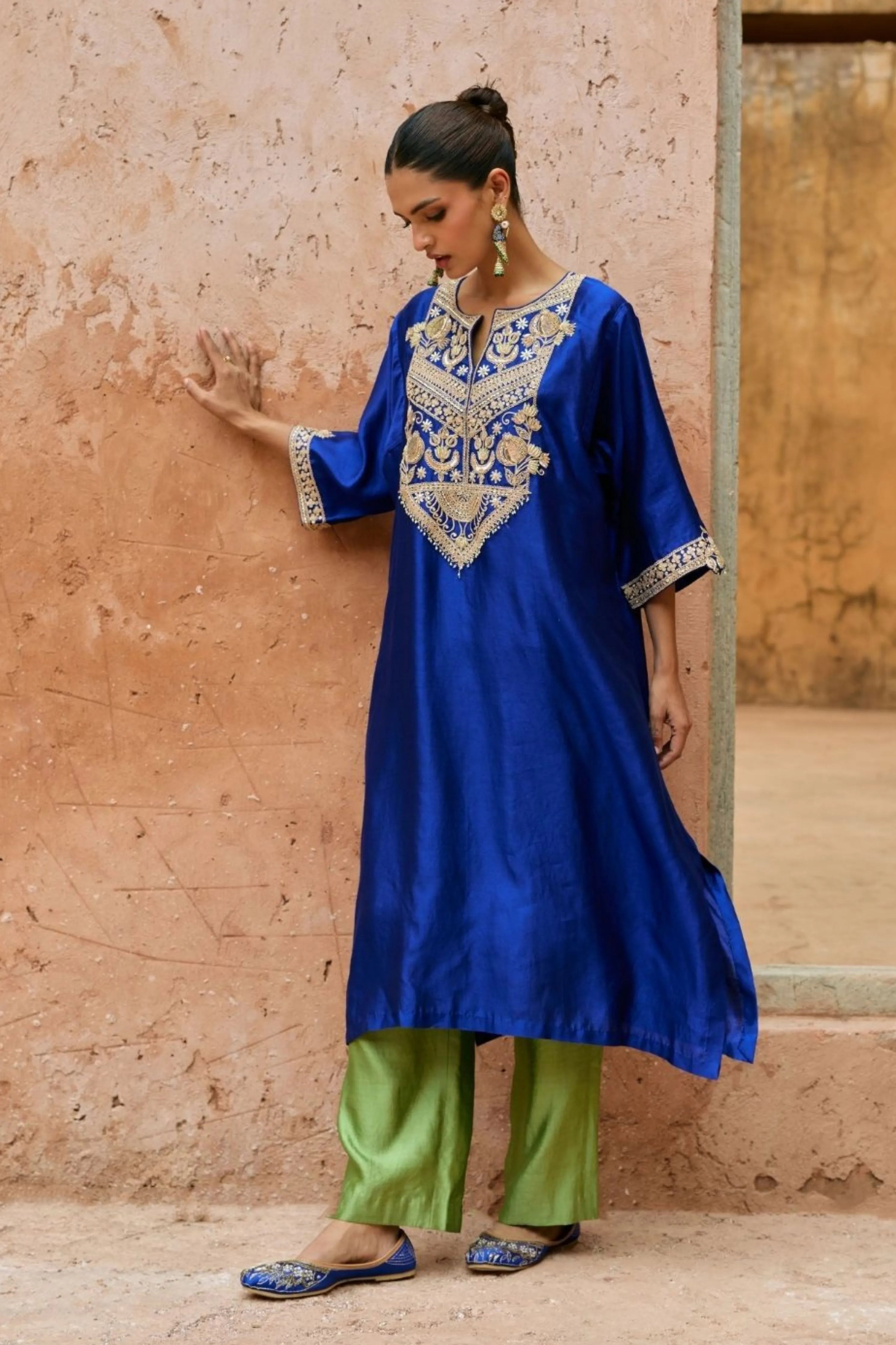 Neera Kaftan Set