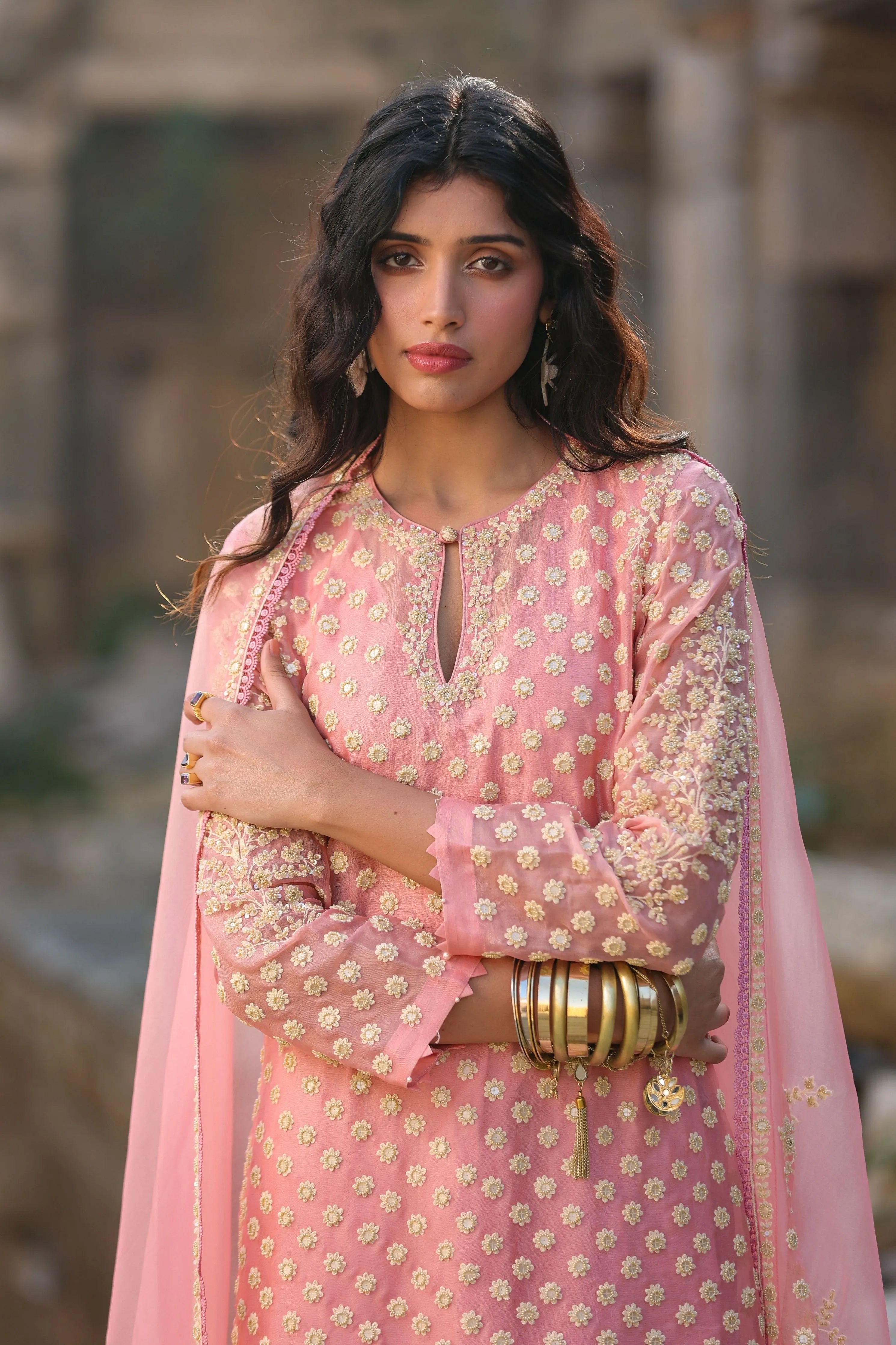 Vaayu Pink Buti Kurta Set