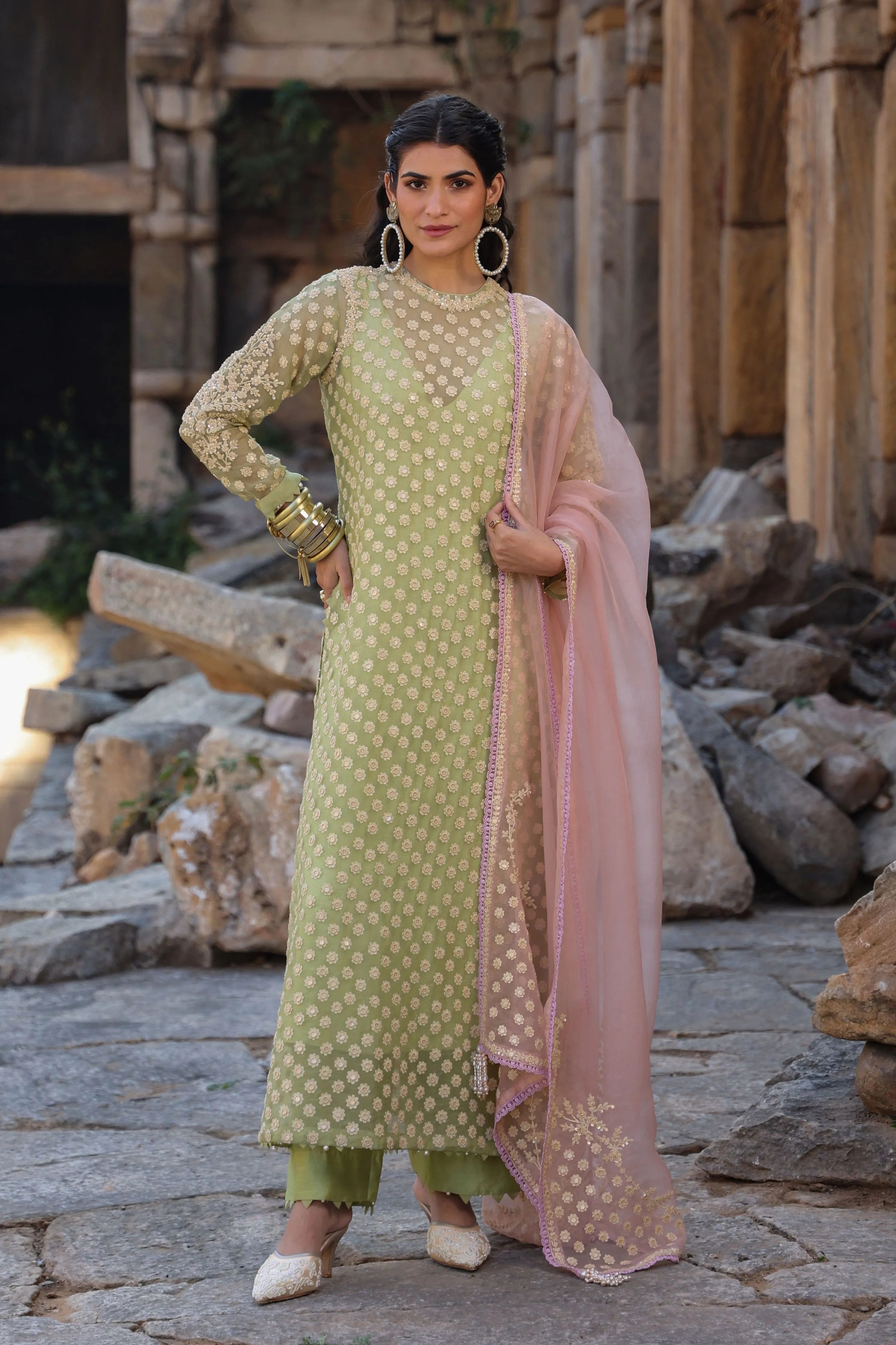 Vaayu Green Close Neck Kurta Set