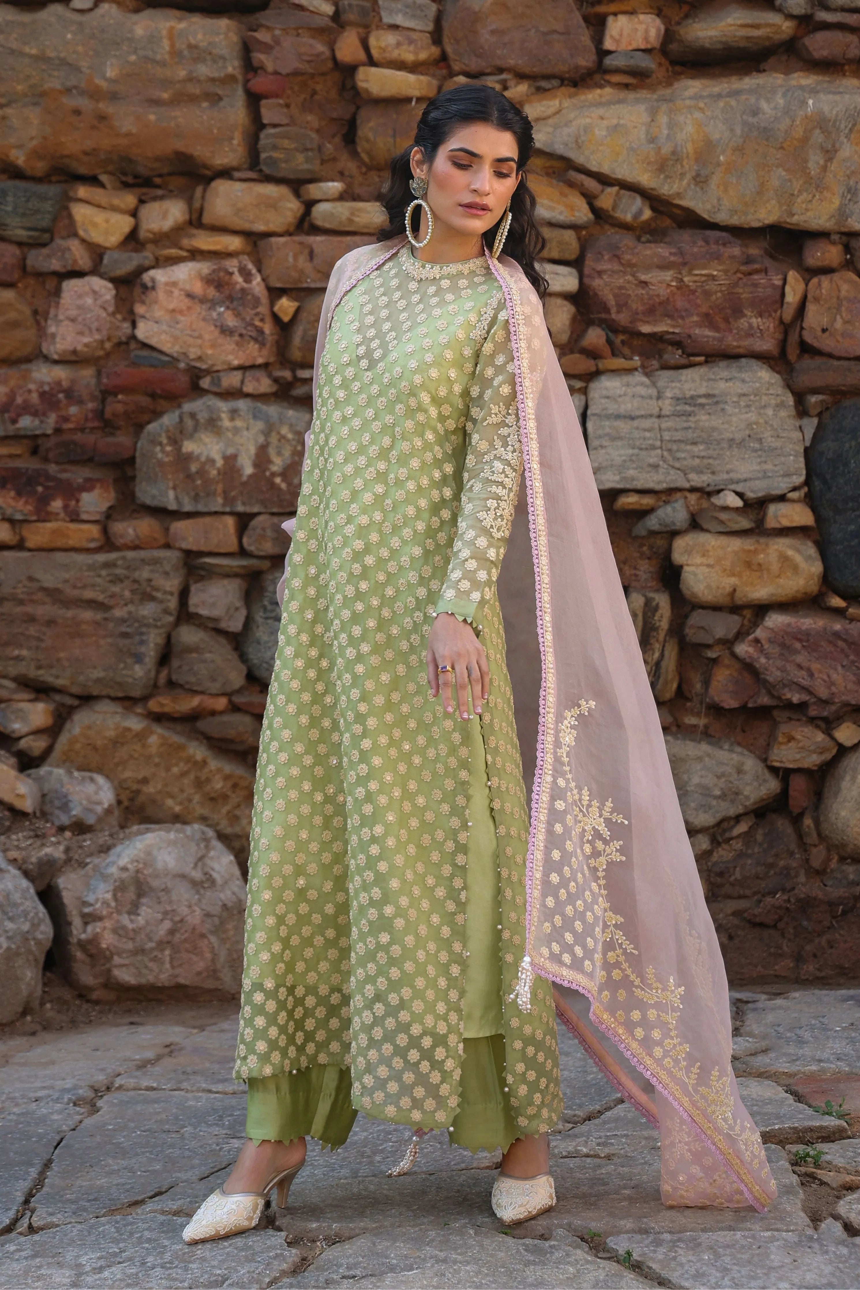 Vaayu Green Close Neck Kurta Set