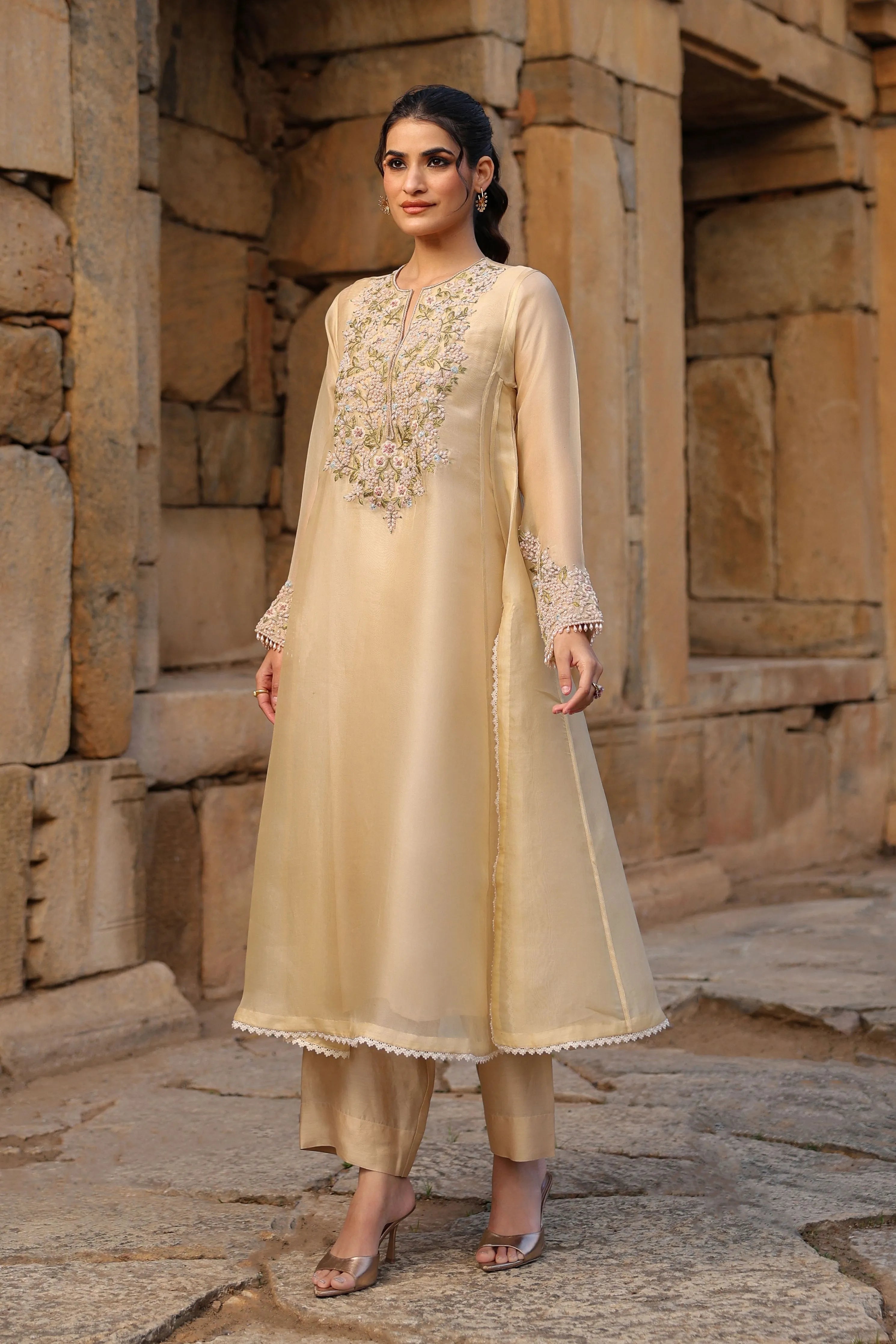 Vaayu Beige Pheran Kurta Set