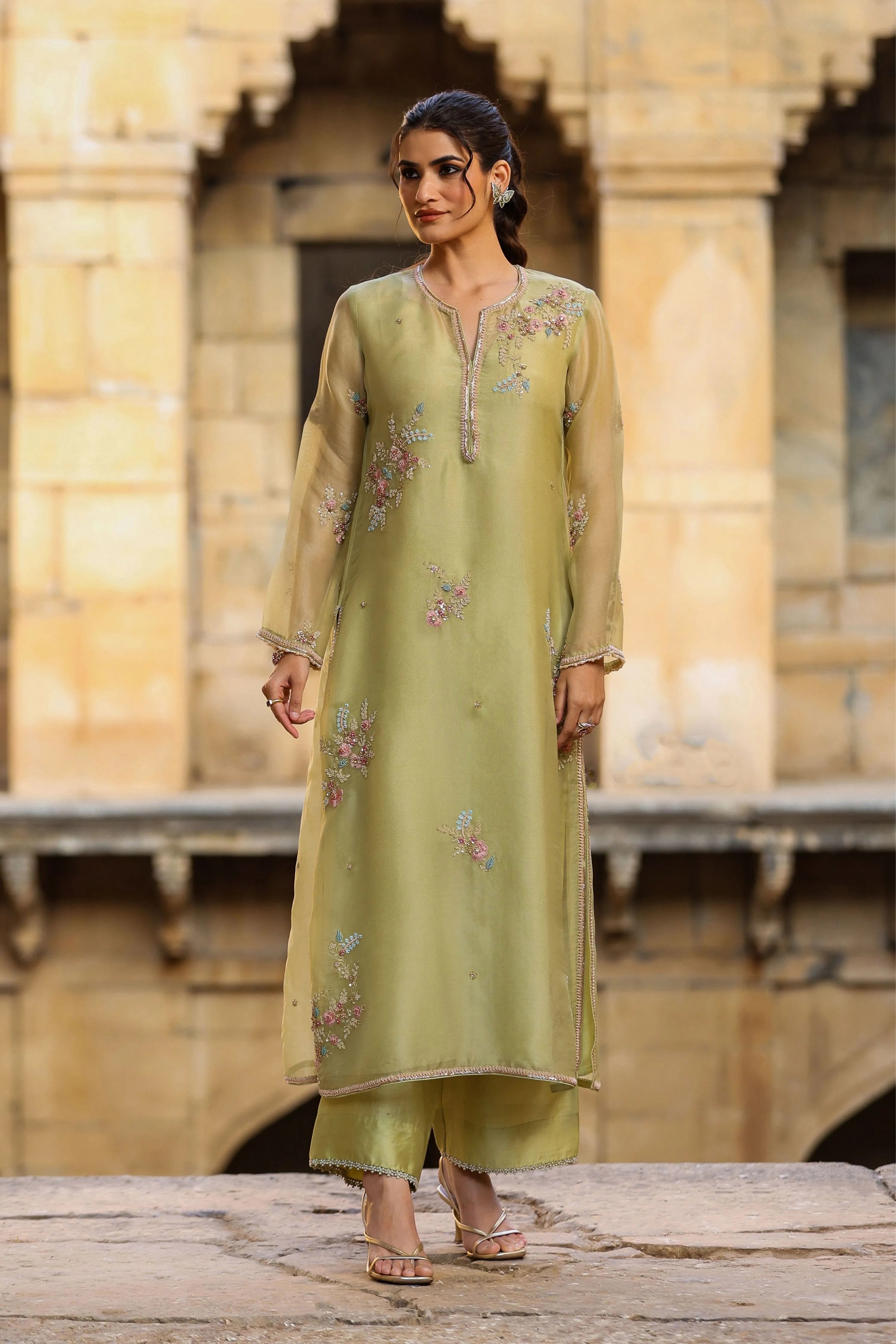 Vaayu Green Phool Kurta Set