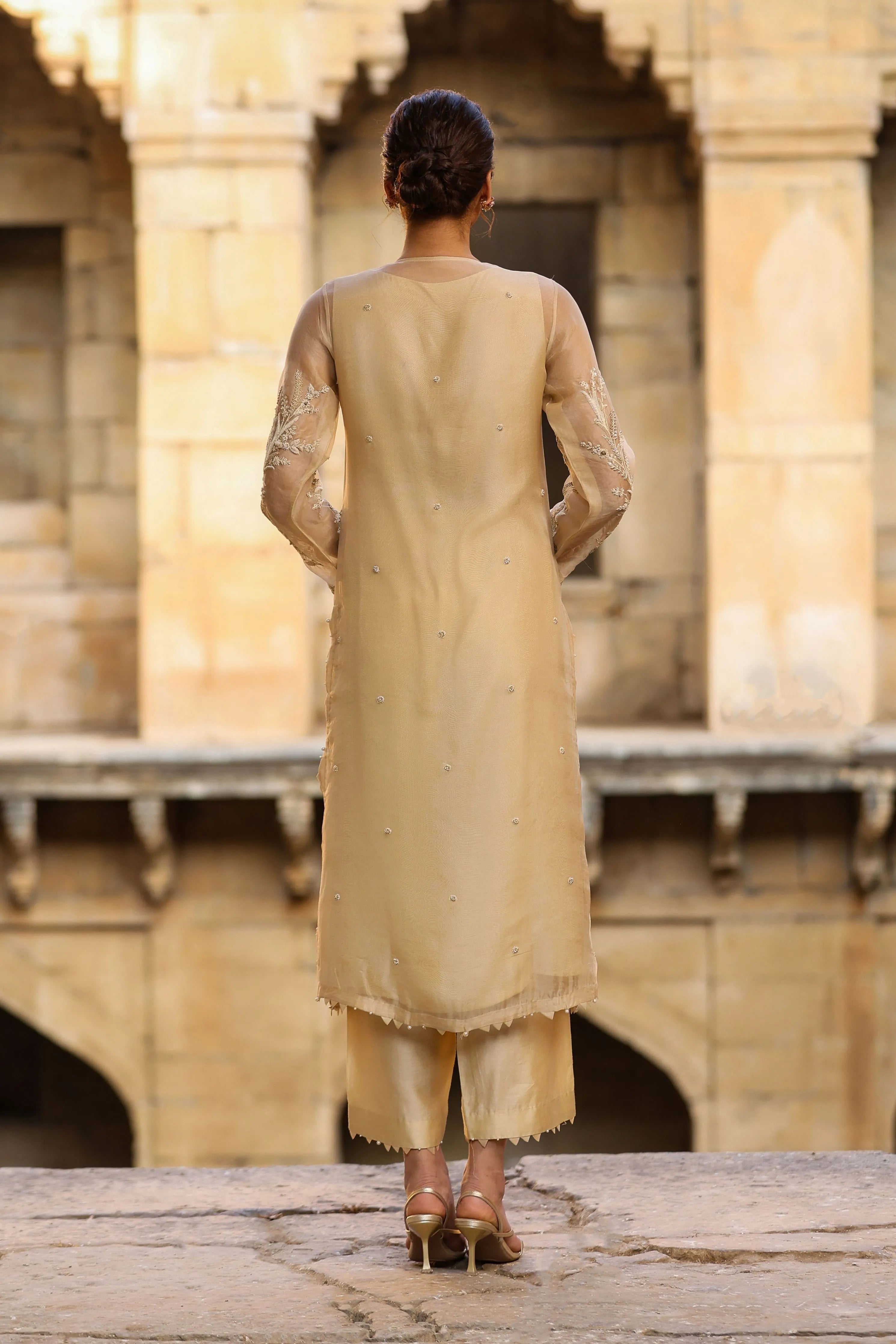 Vaayu Beige Phool Patti Kurta Set