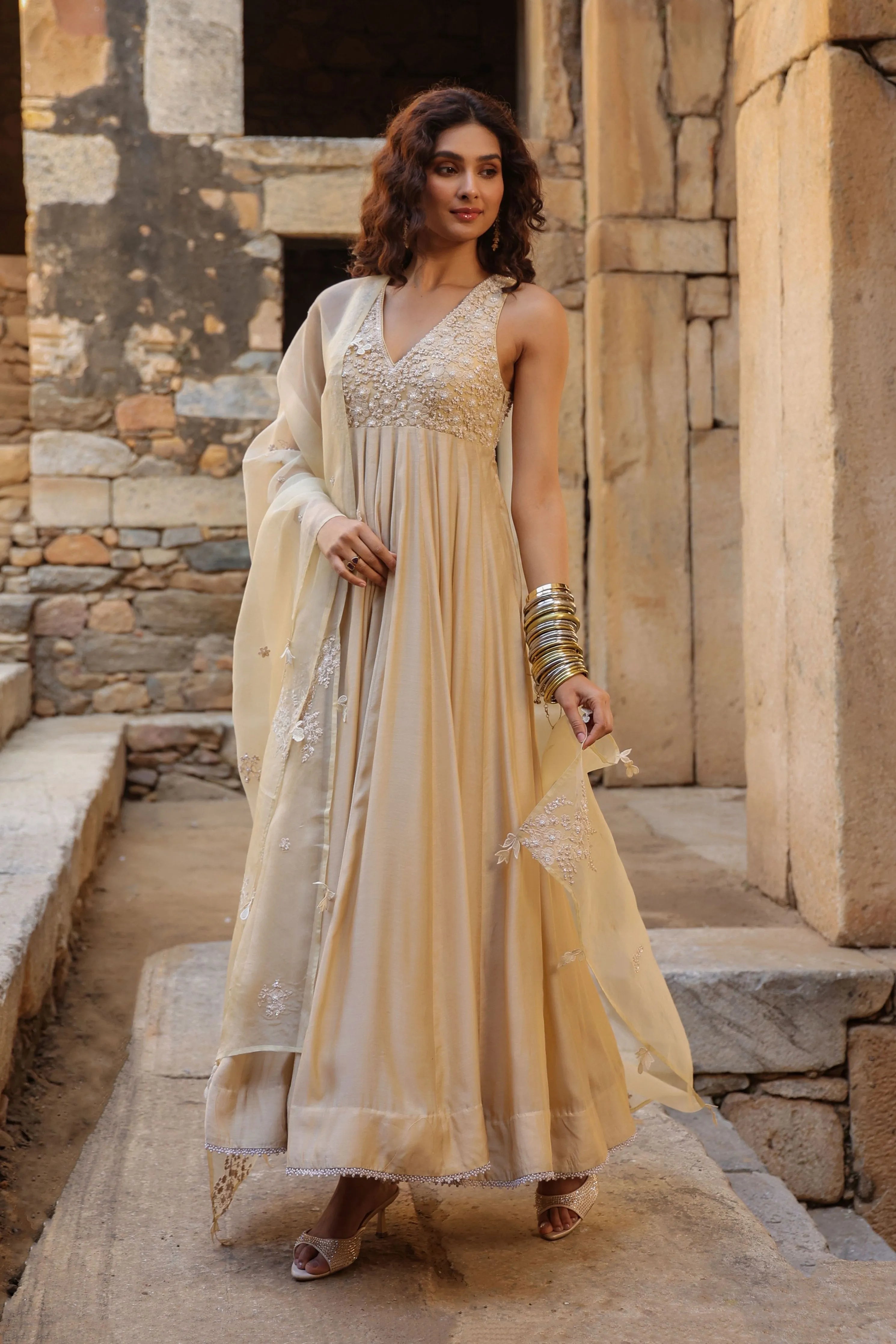 Vaayu Ivory Sleeveless Kalidar Set