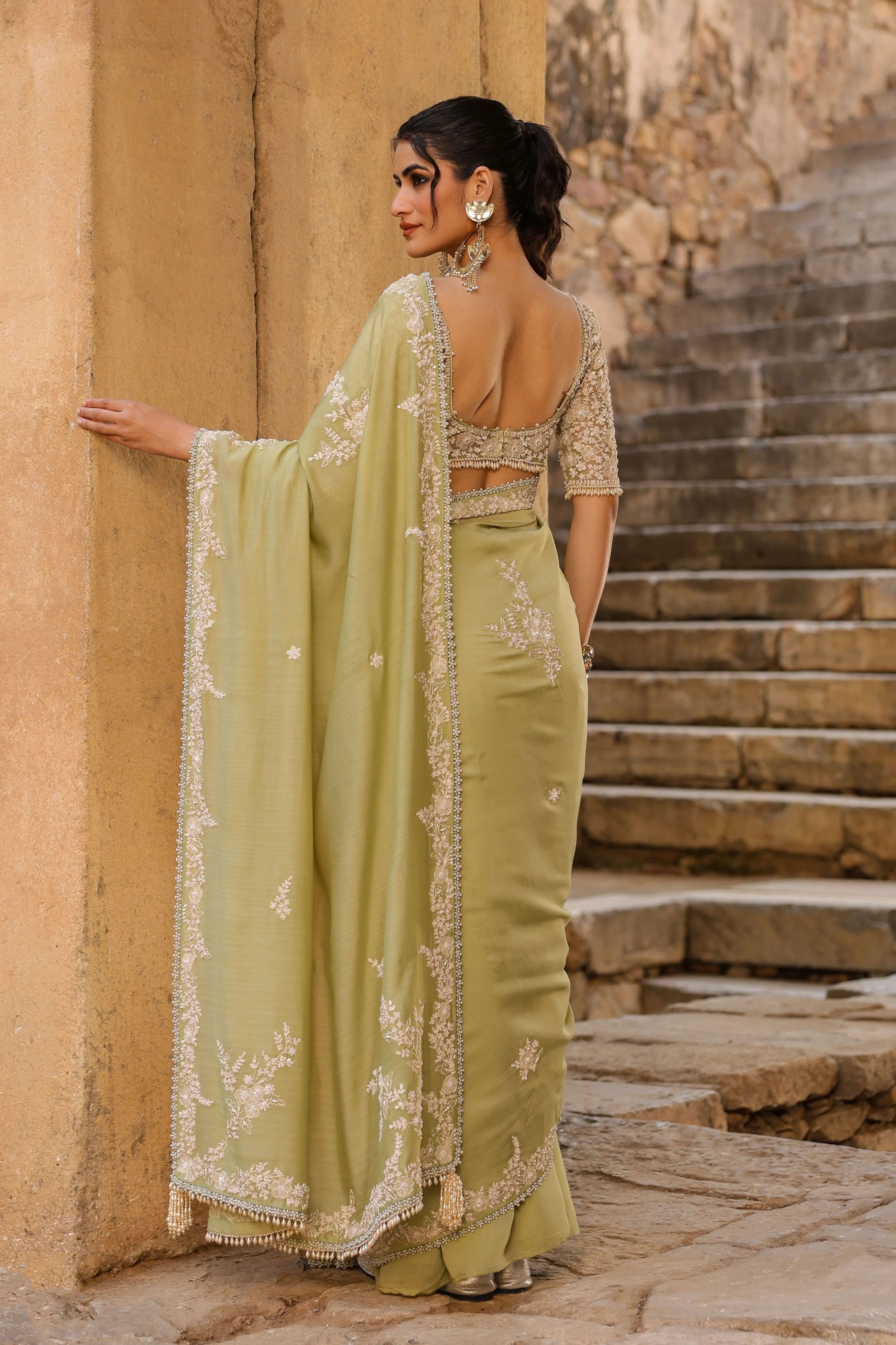 Vaayu Green Bail Buti Saree Set
