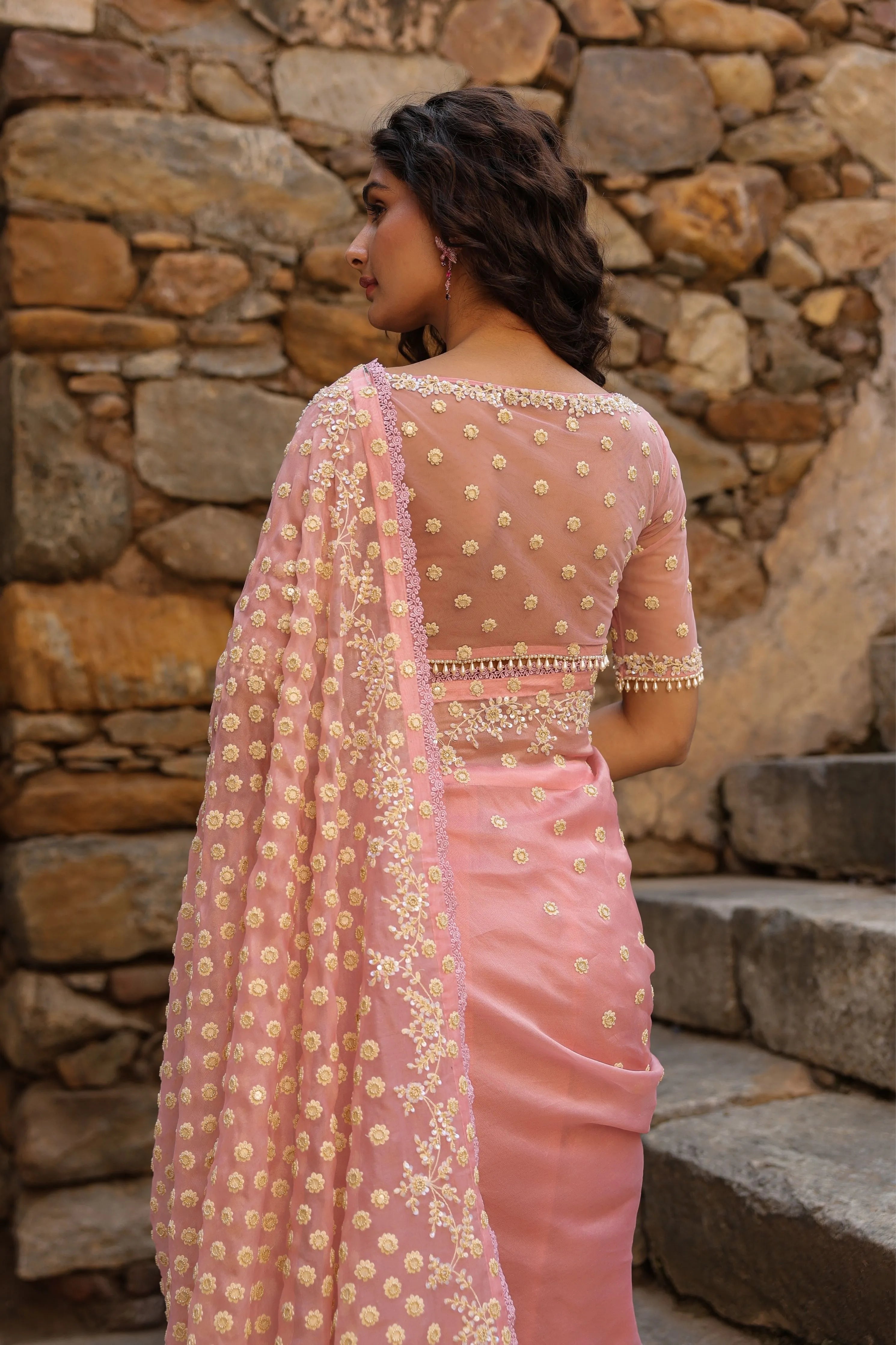 Vaayu Pink Heavy Butti Jaal Saree Set
