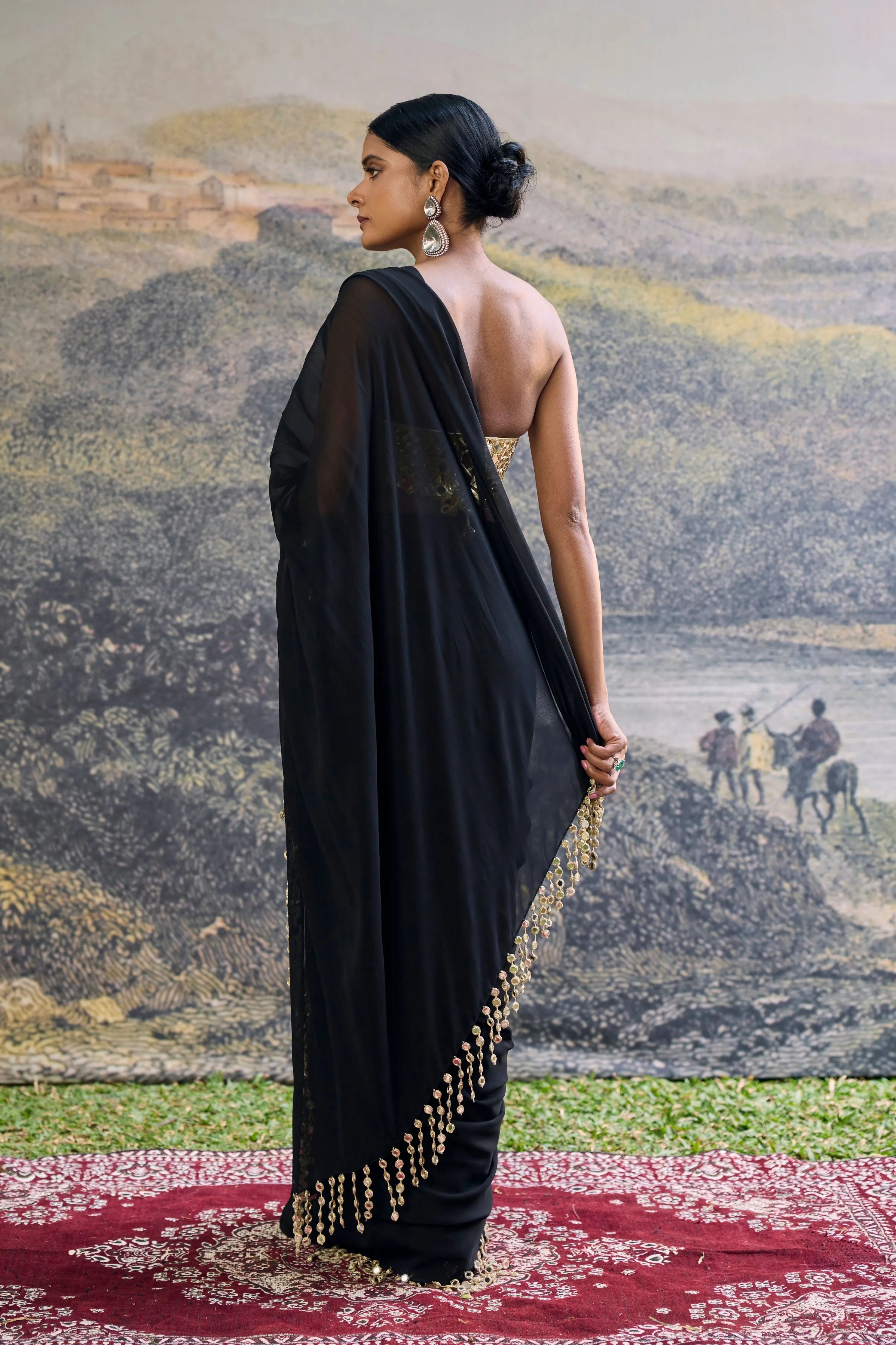 Shyama Mirror Pre-Draped Saree Set
