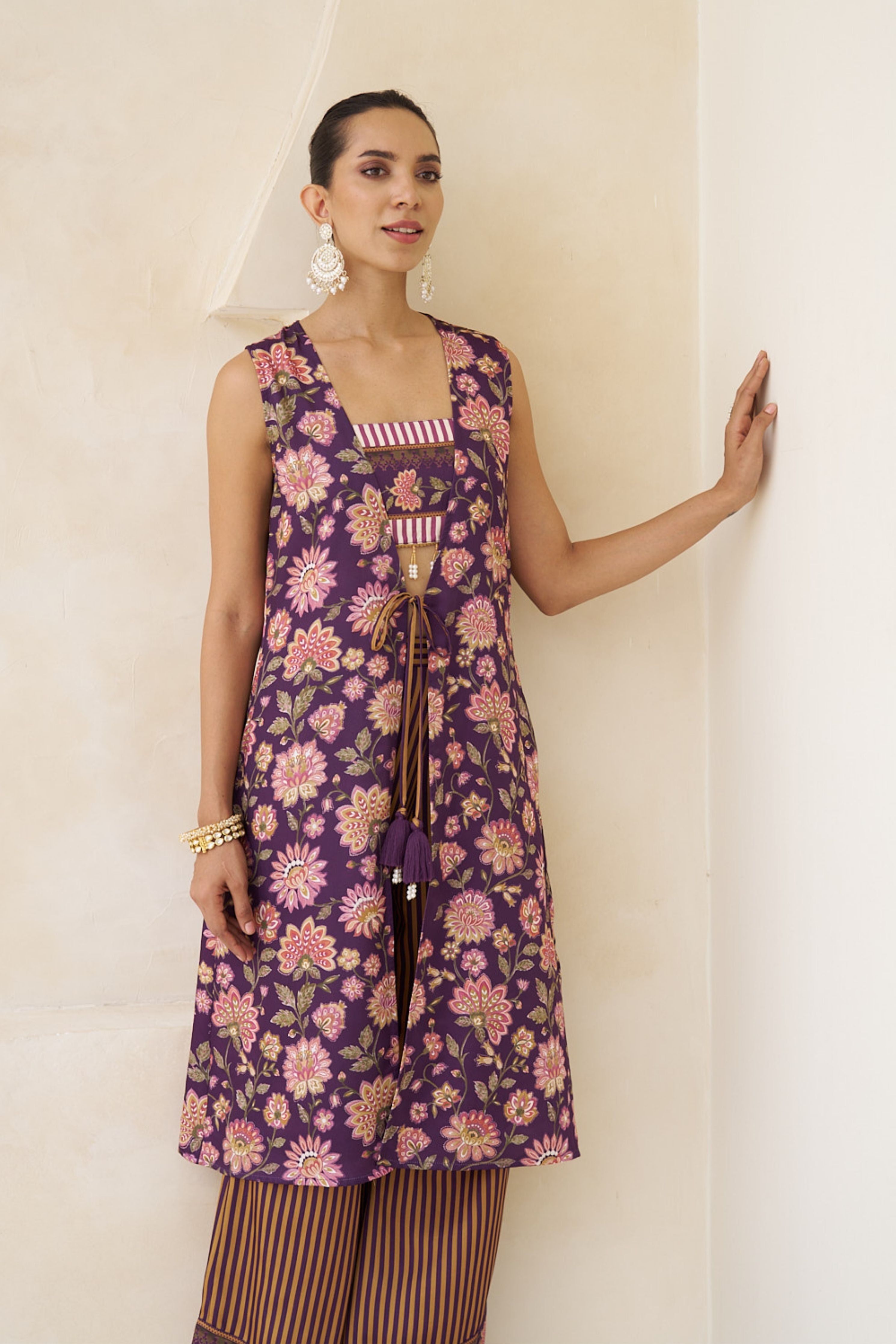 Urvi Jackets Set