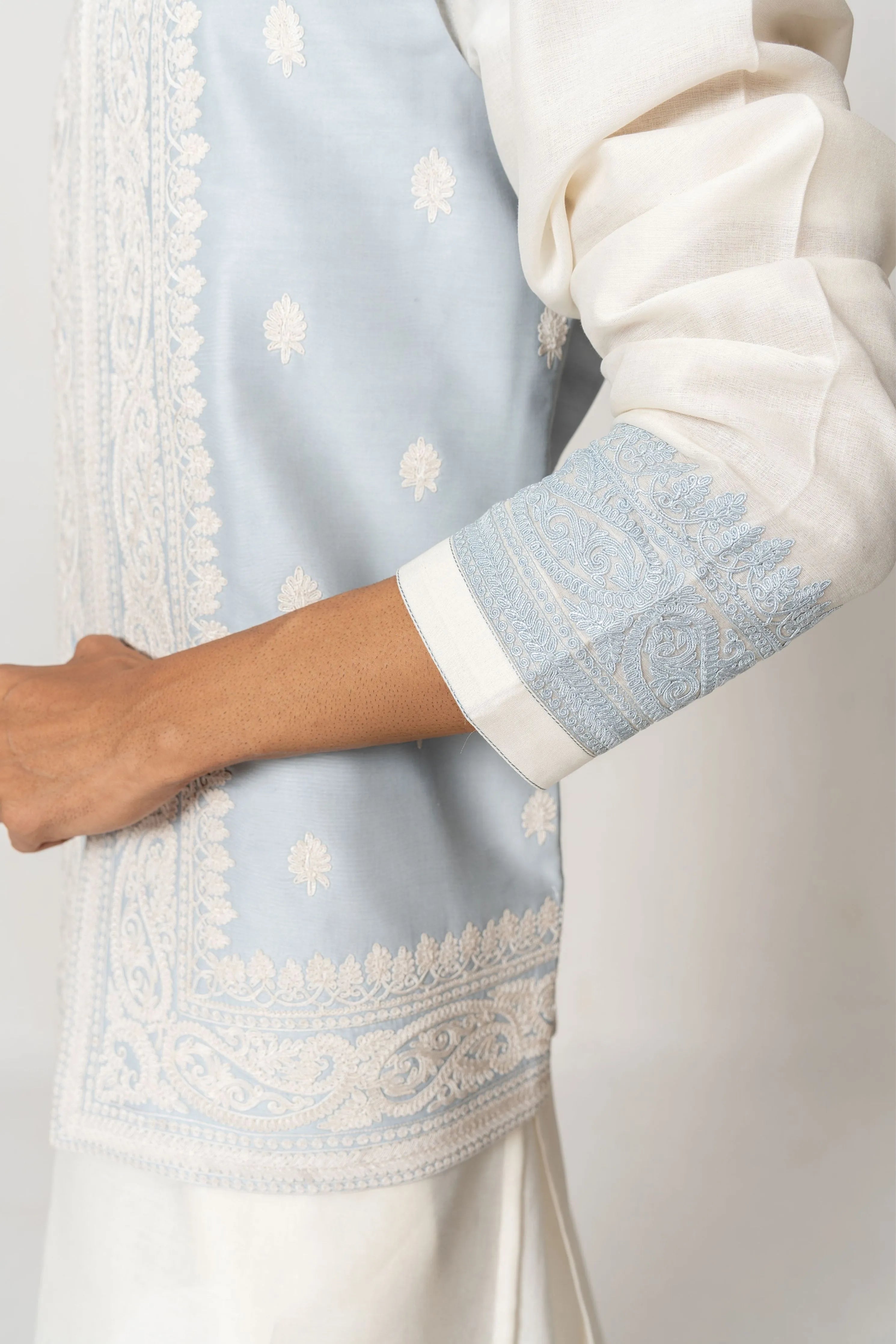Mist Paisley