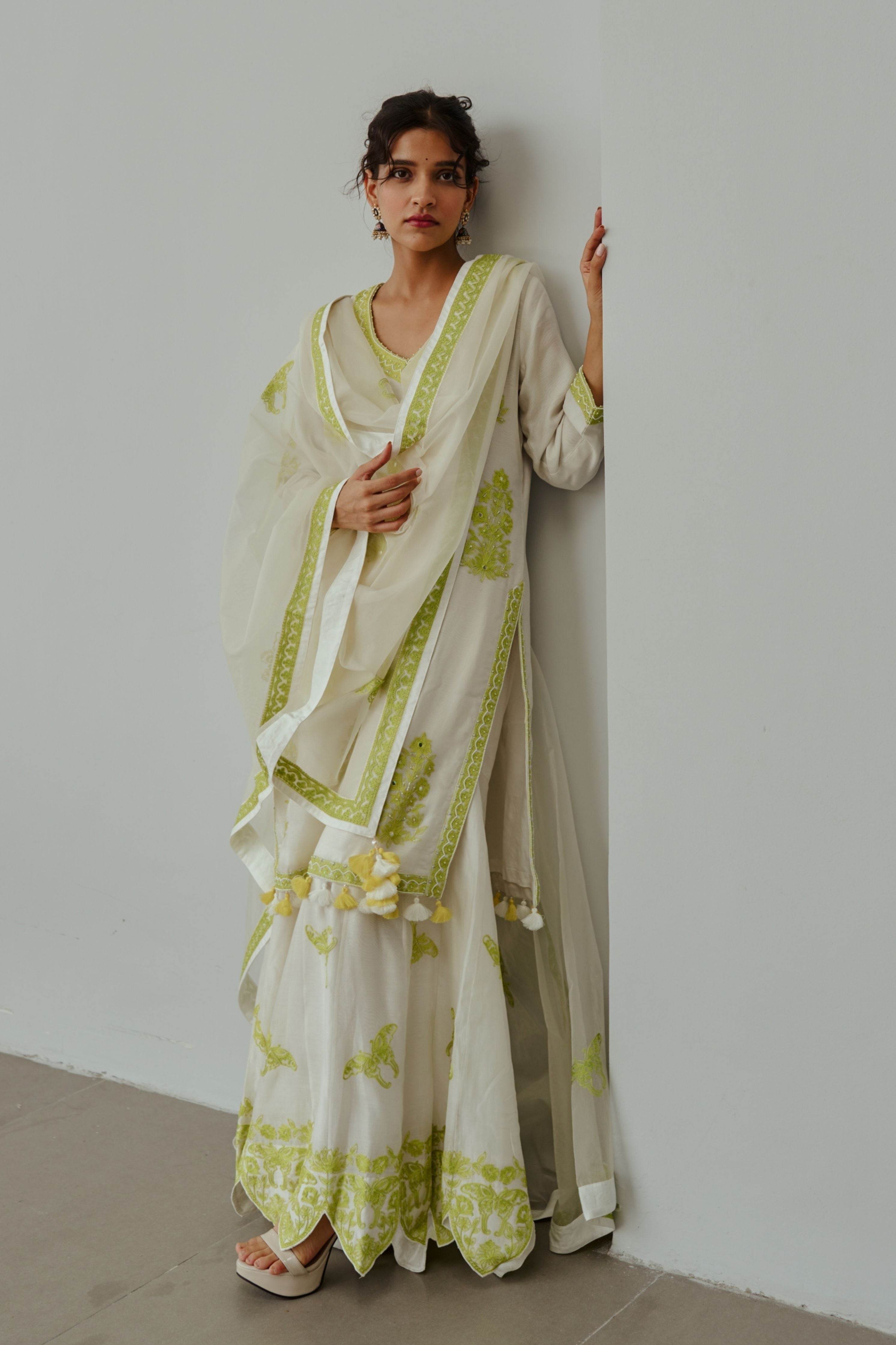 Titli Ivory Kurta Set