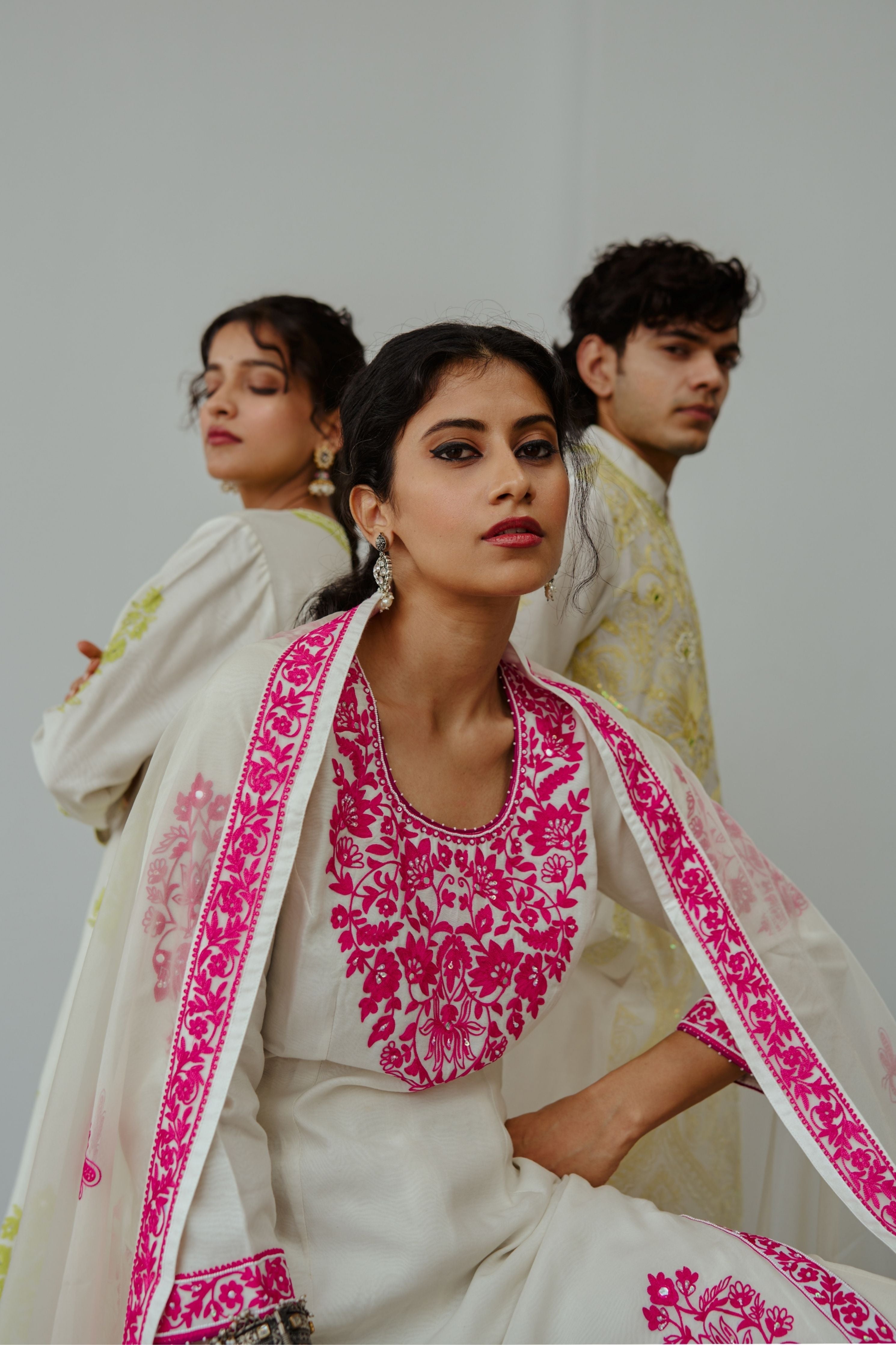 Beaming Bee Ivory Kurta Set