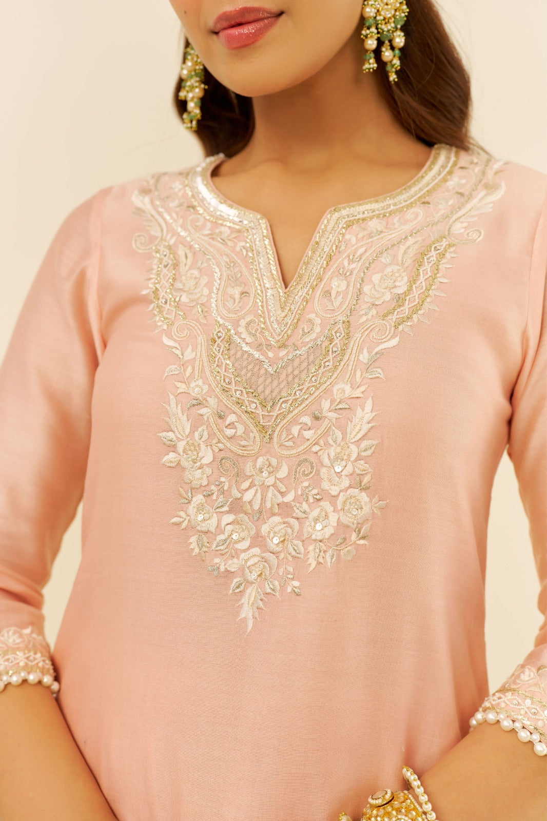 Haniya Off Rose Short Kurta Set With Dupatta