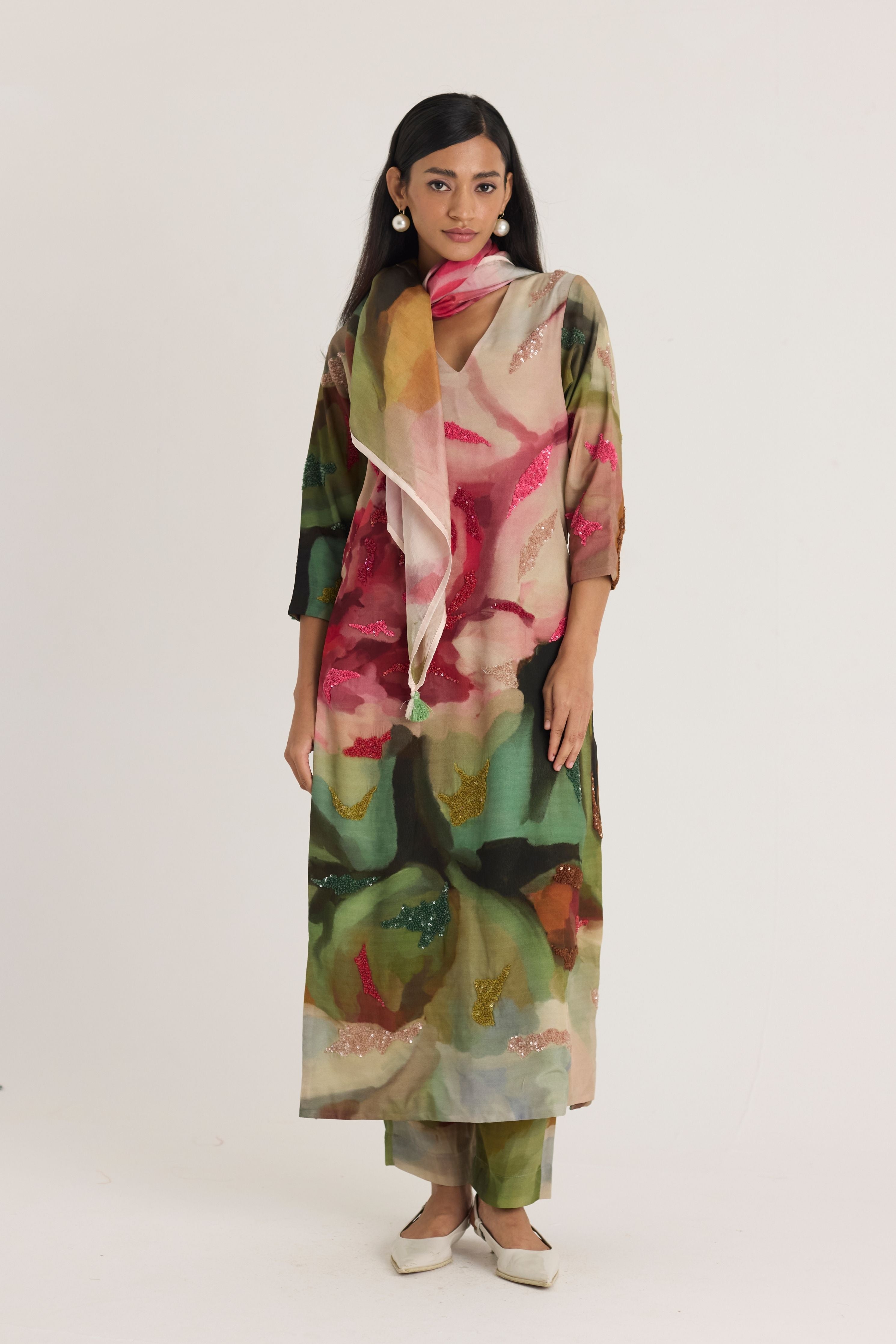 Tilly Emroidered Long V Neck Kurta Set