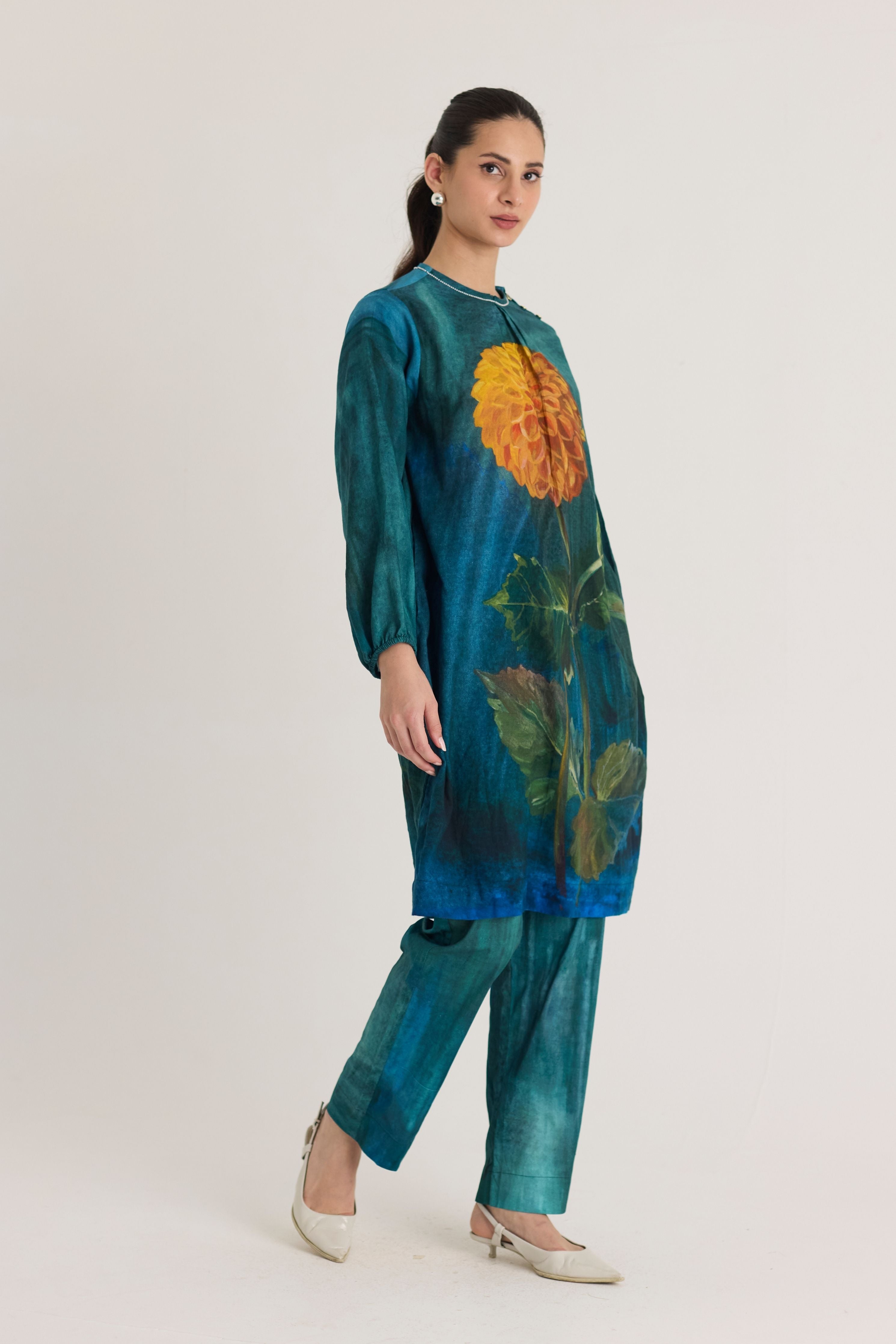 Dilly Dally Twill Kurta Set