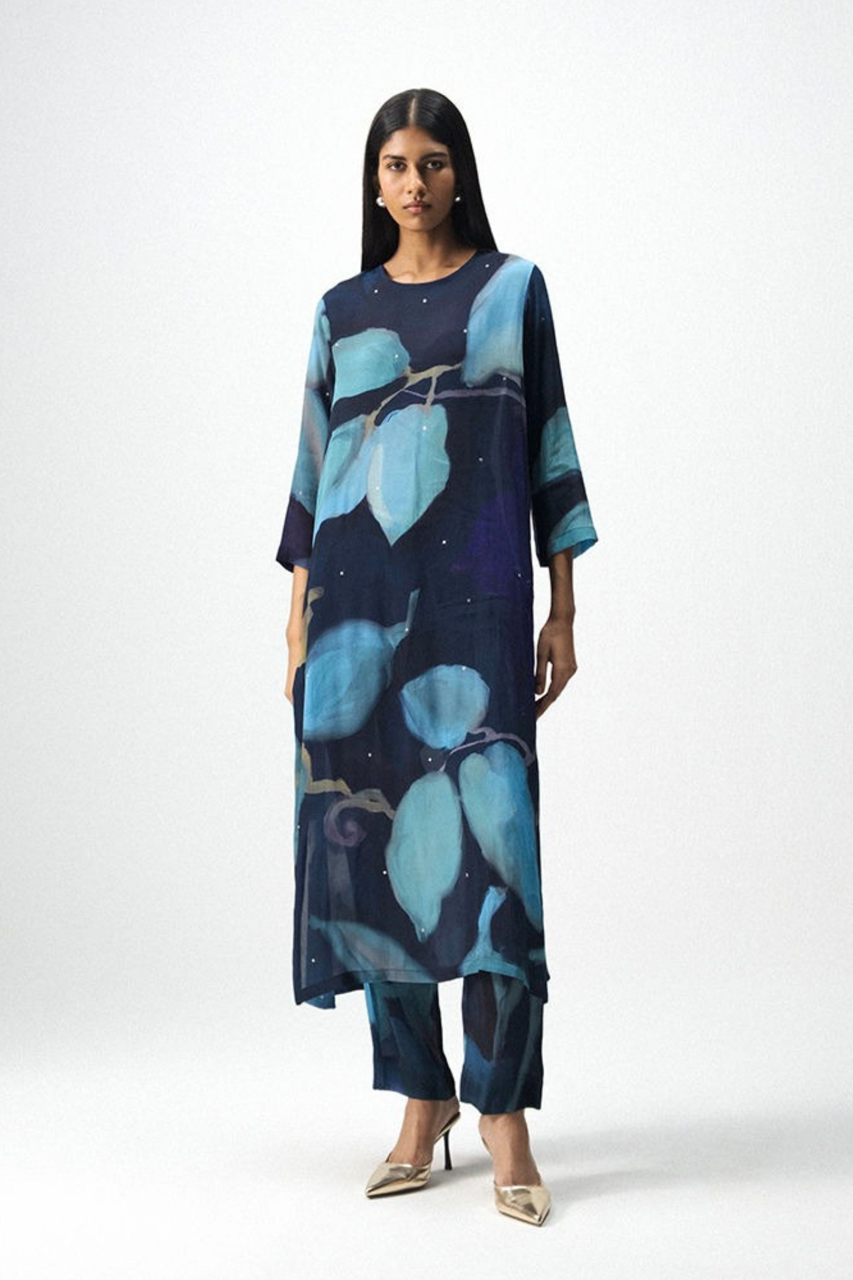 Blue Lagoon Mukaish Embroidered Kurta Set